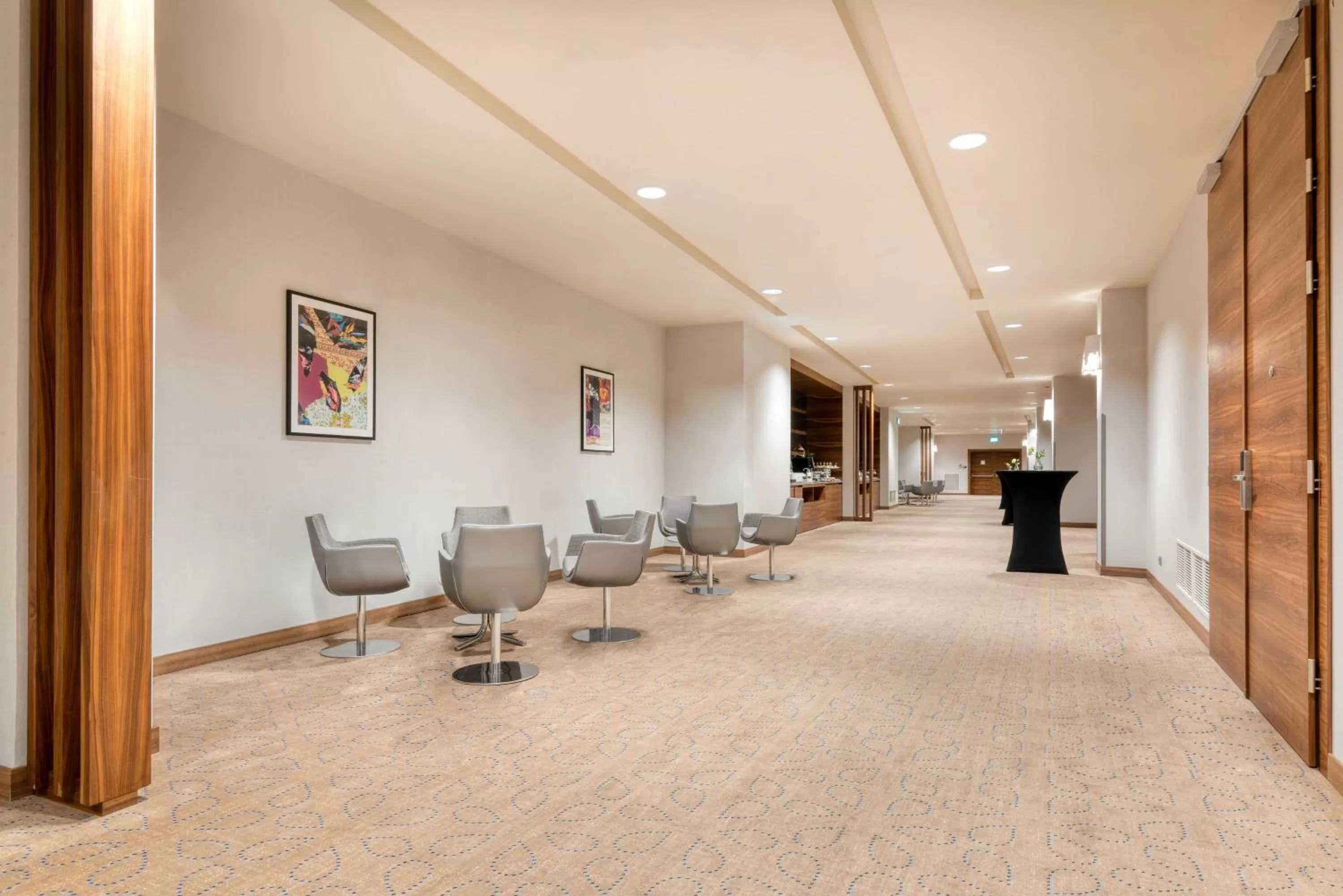 Lobby or reception in DoubleTree by Hilton Krakow Hotel & Convention Center