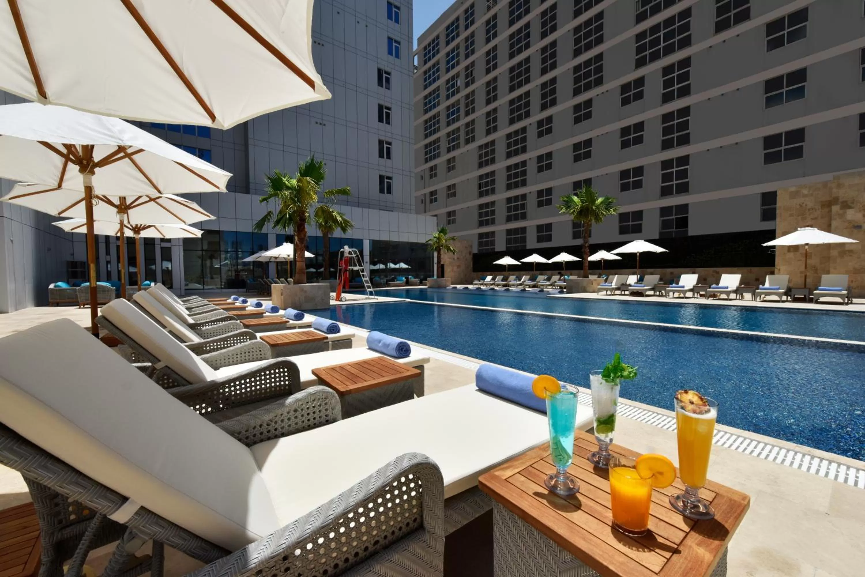 Swimming pool in Swiss-Belsuites Admiral Juffair