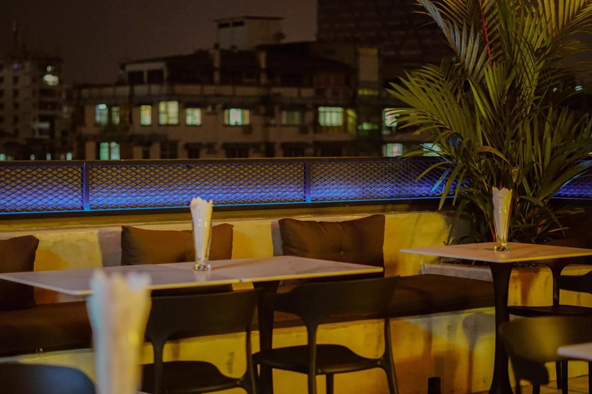 Restaurant/places to eat in SERENE Stays Hotel