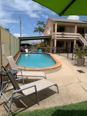 Golden Beach Motor Inn, Caloundra