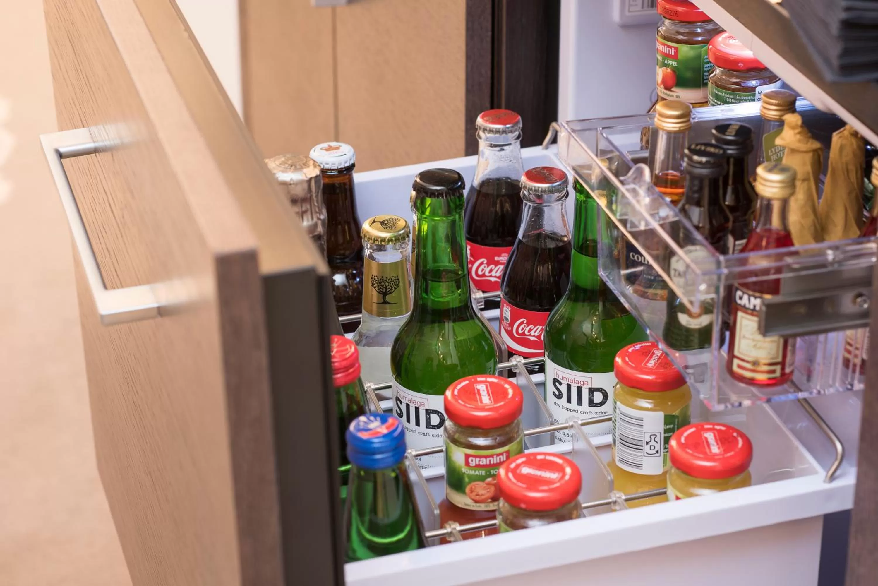 Food and drinks in Lydia Hotel