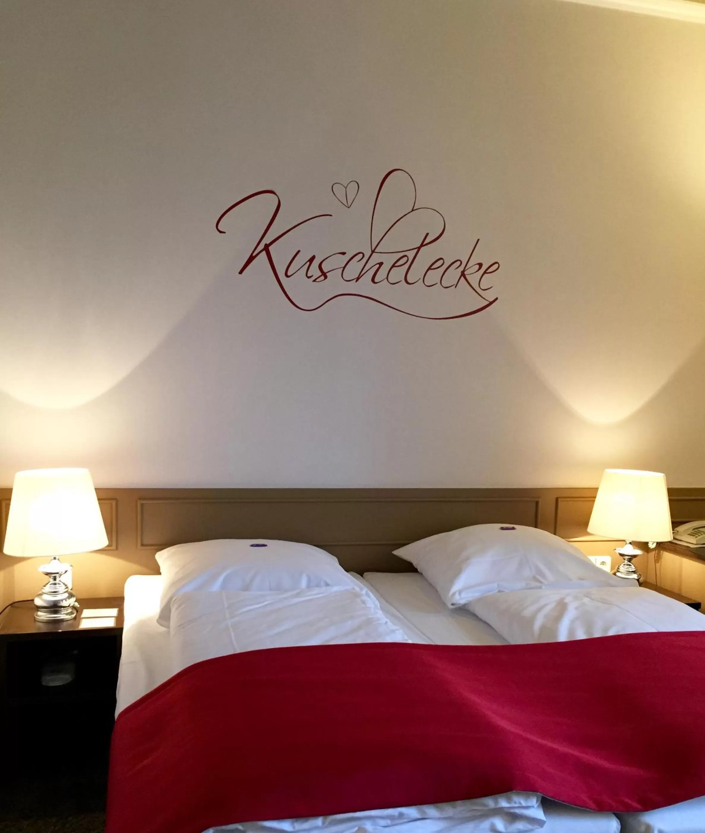 Bed in Hotel Lippischer Hof