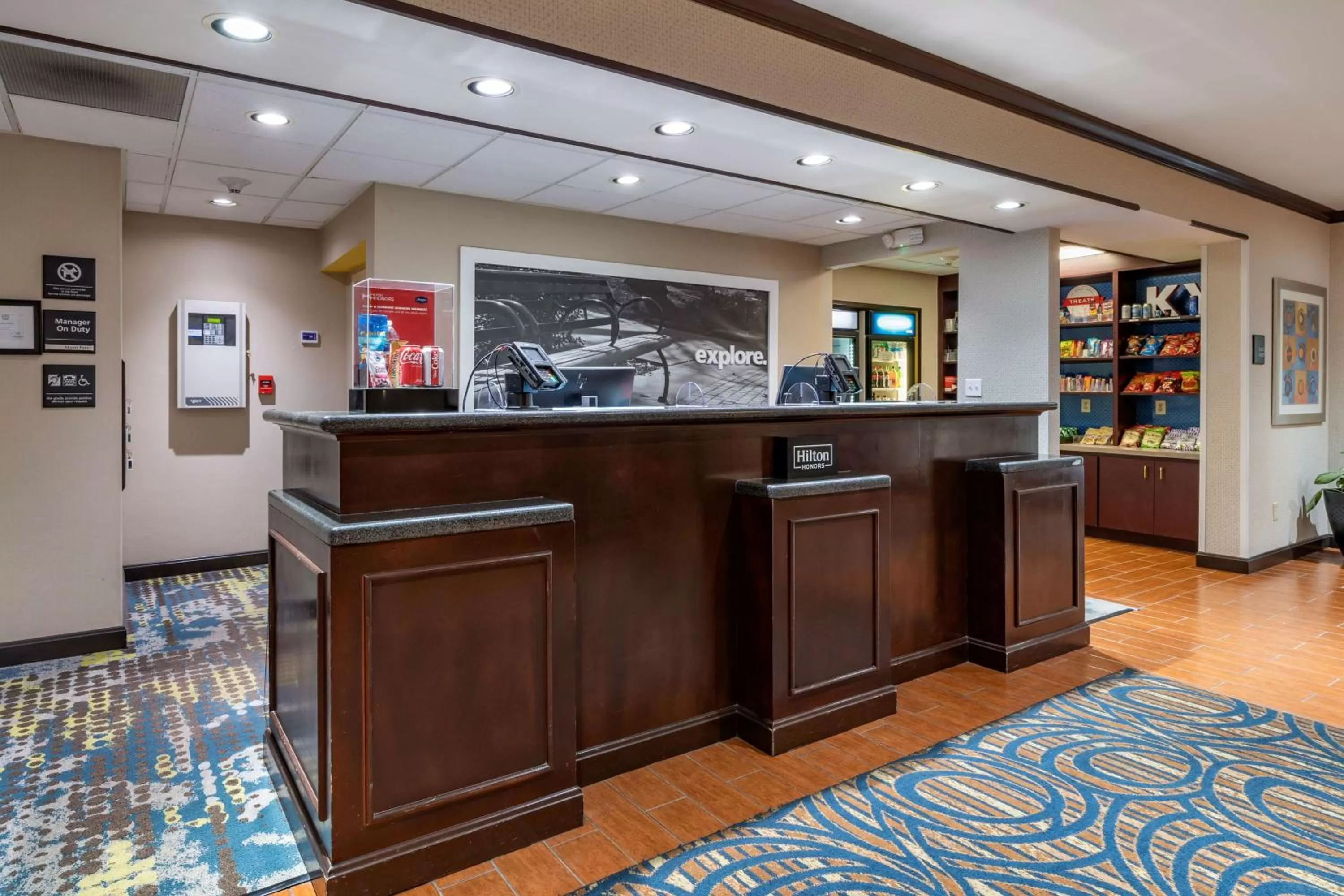 Lobby or reception in Hampton Inn & Suites Louisville East