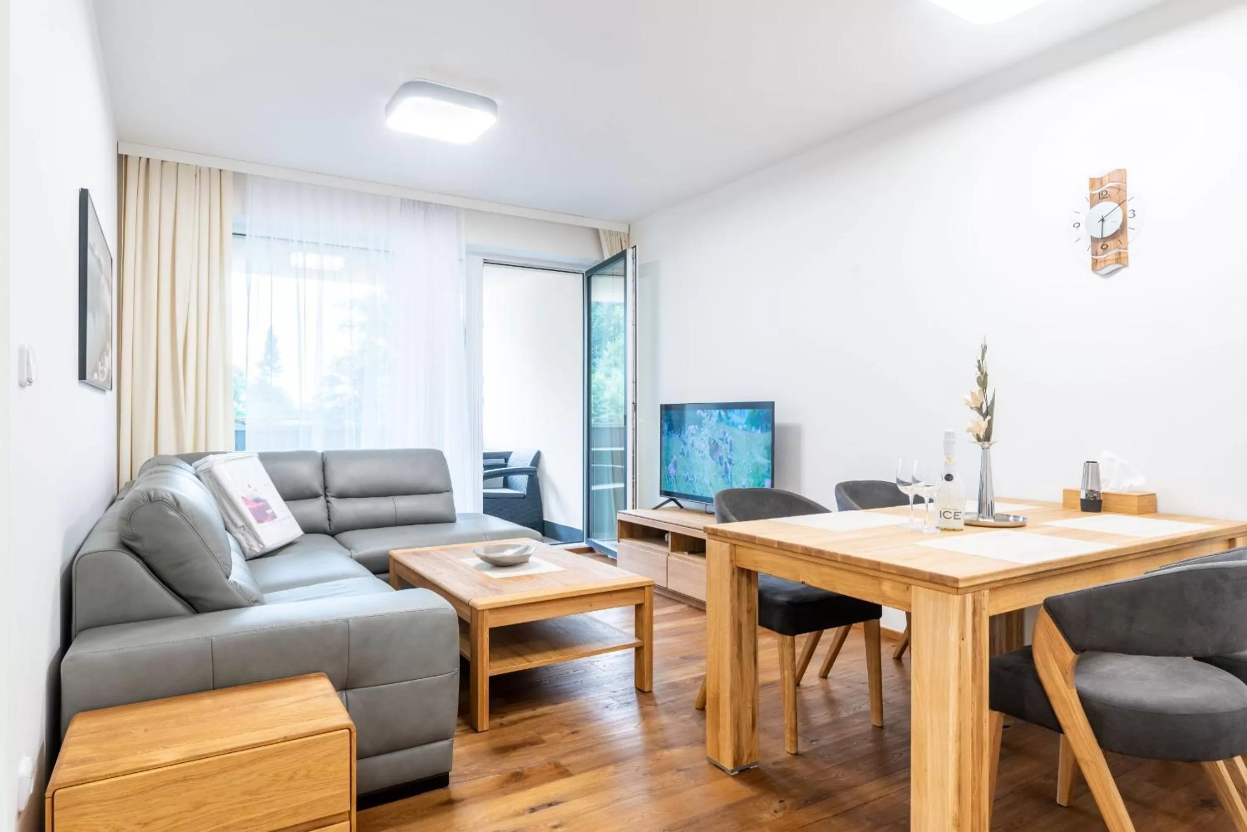 Communal lounge/ TV room, Seating Area in Resort Vrchlabí