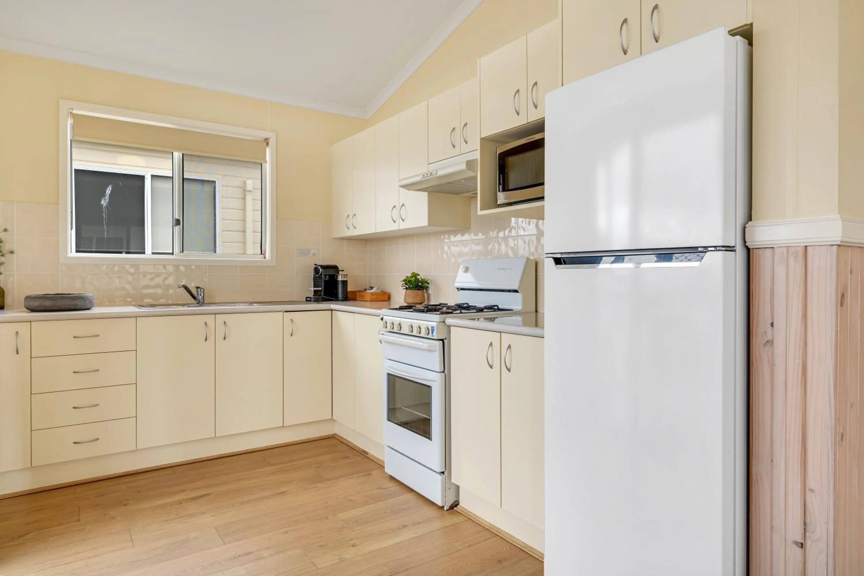Kitchen or kitchenette in Ingenia Holidays Nambucca Heads