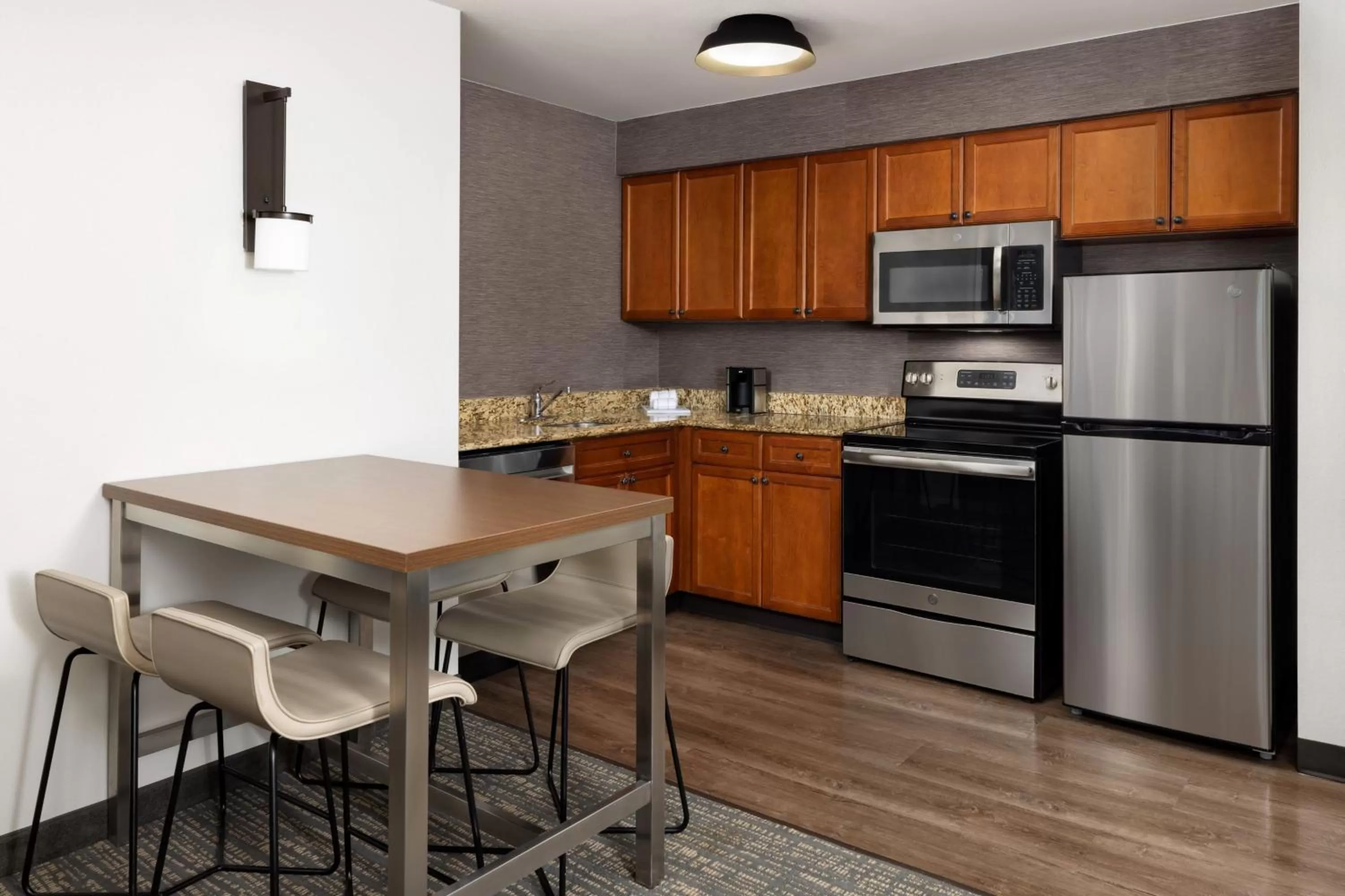 Kitchen or kitchenette in Residence Inn Potomac Mills Woodbridge