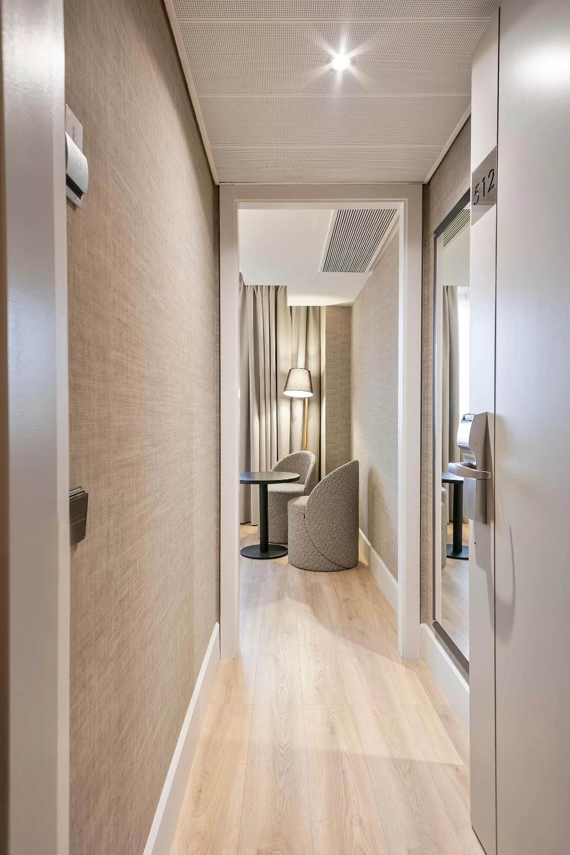 Bedroom in Acta CITY47