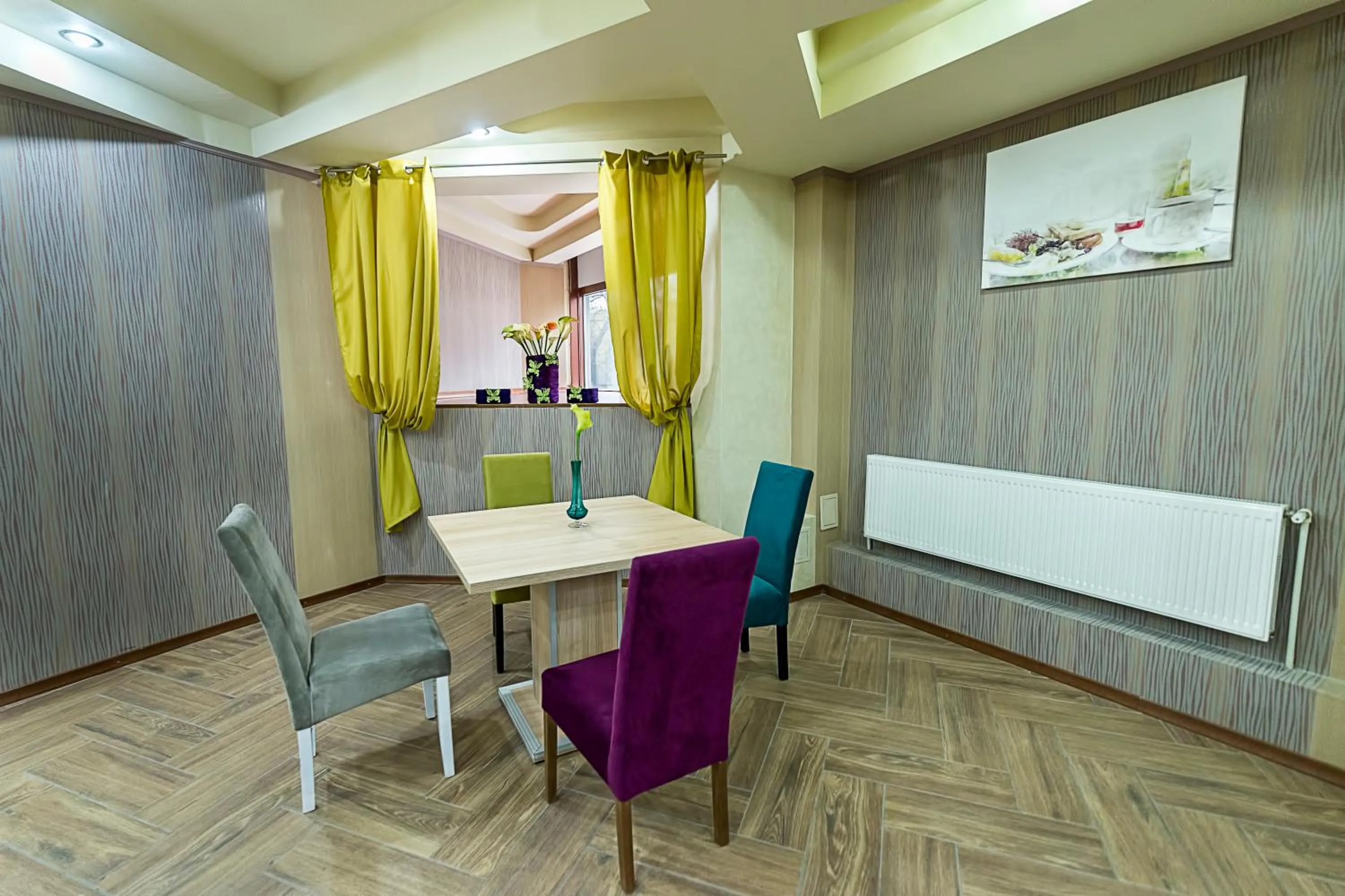 Restaurant/places to eat in Prestige Boutique Hotel Craiova