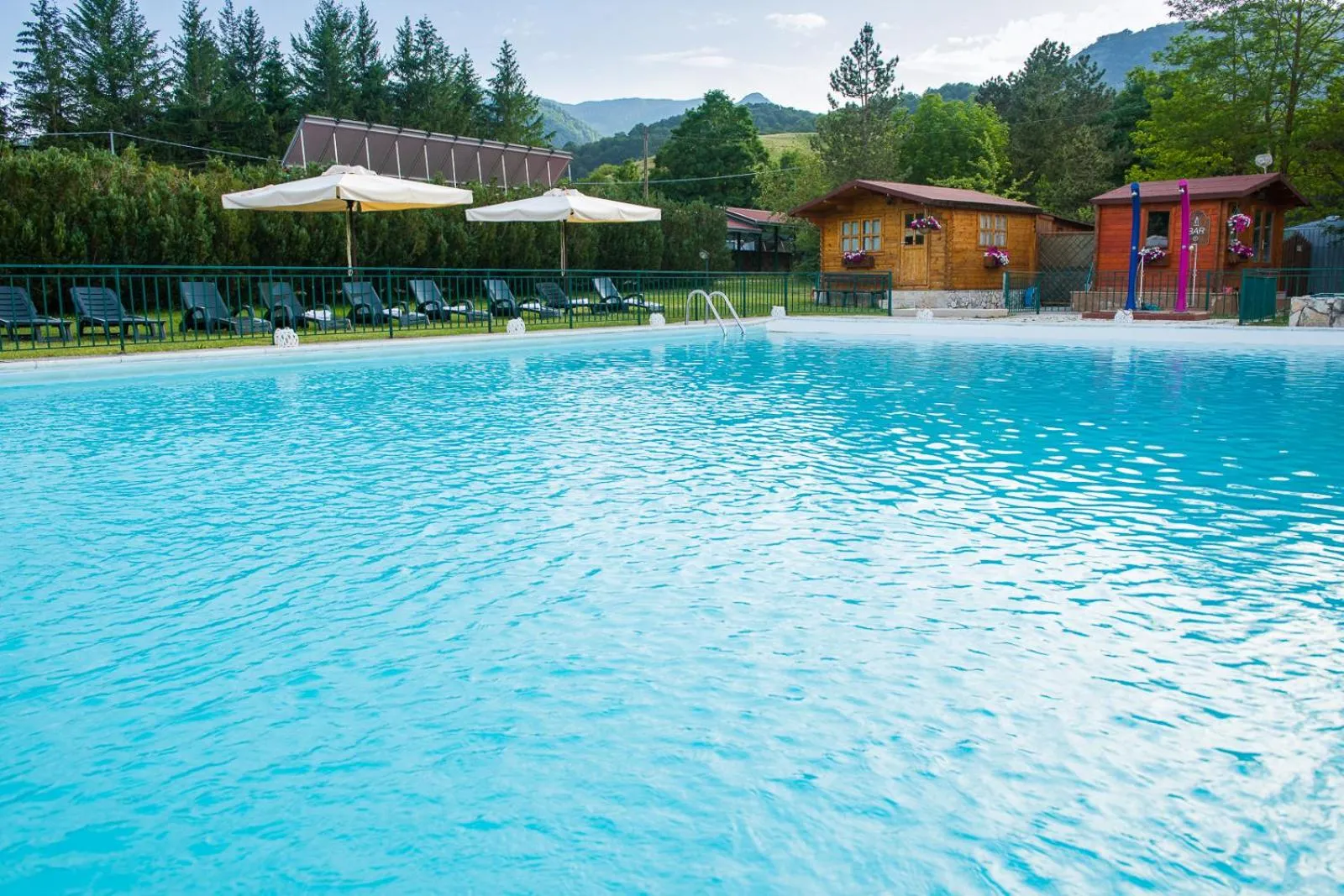 Swimming pool in Hotel Iris