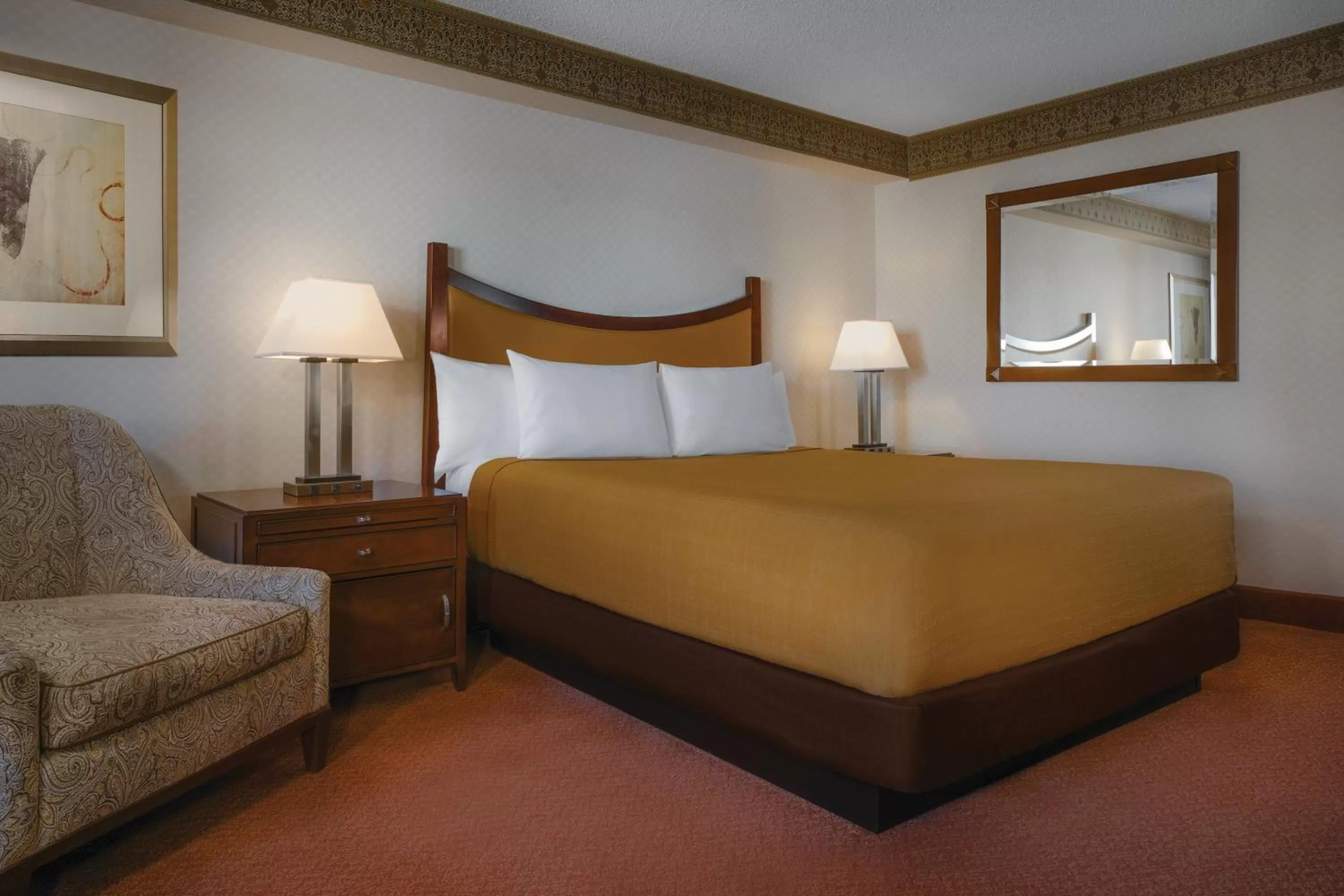 Manor King Room in Circus Circus Hotel, Casino & Theme Park