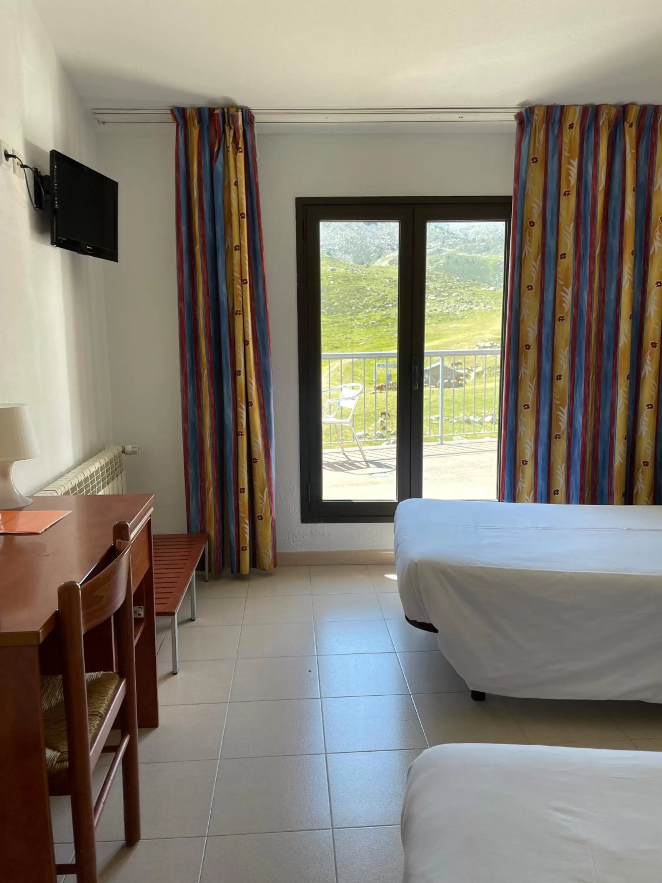 Bed in Hotel Cims Pas de La Casa