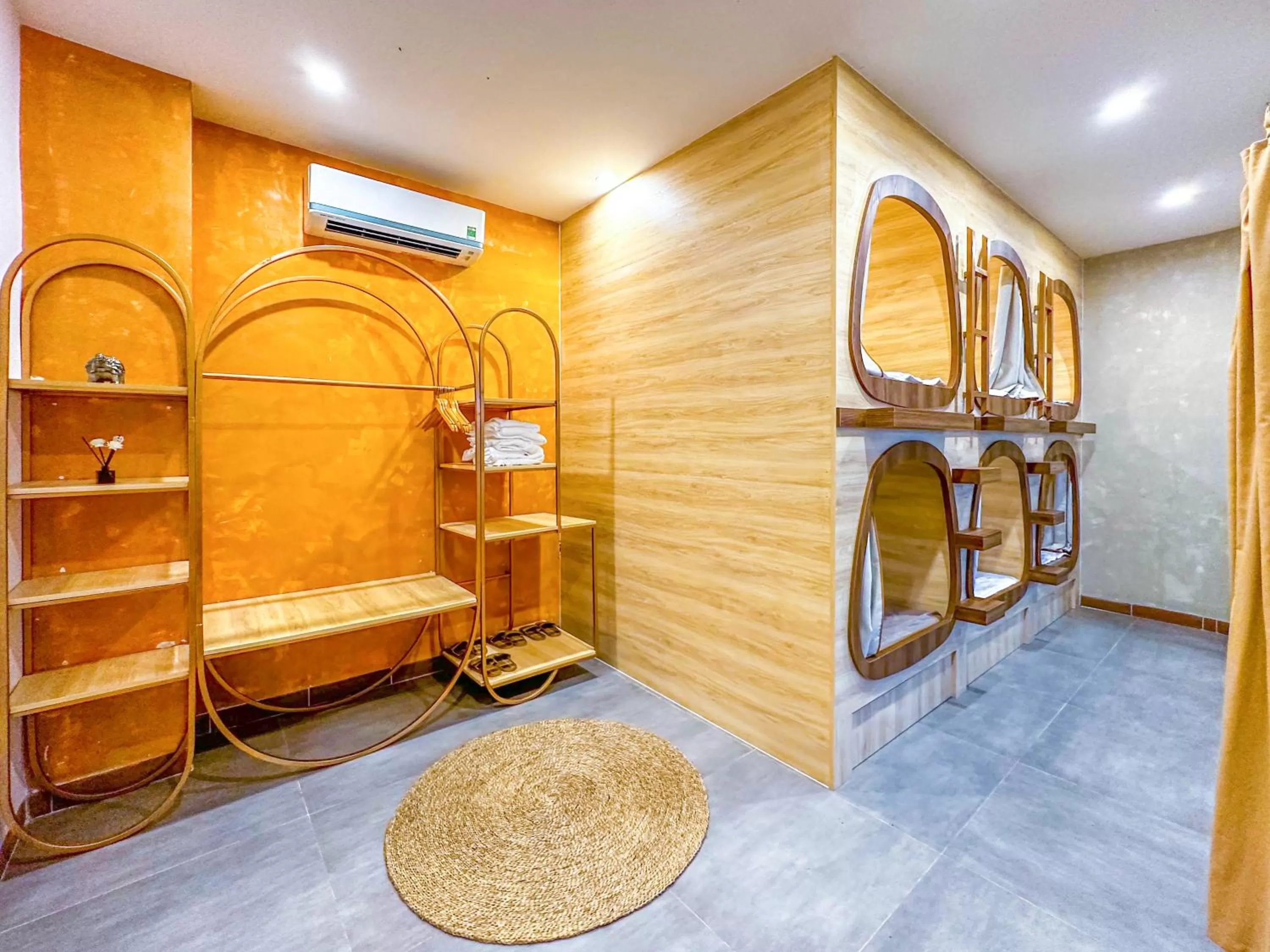 Bathroom, Bunk Bed in Eo Gió Có Homestay