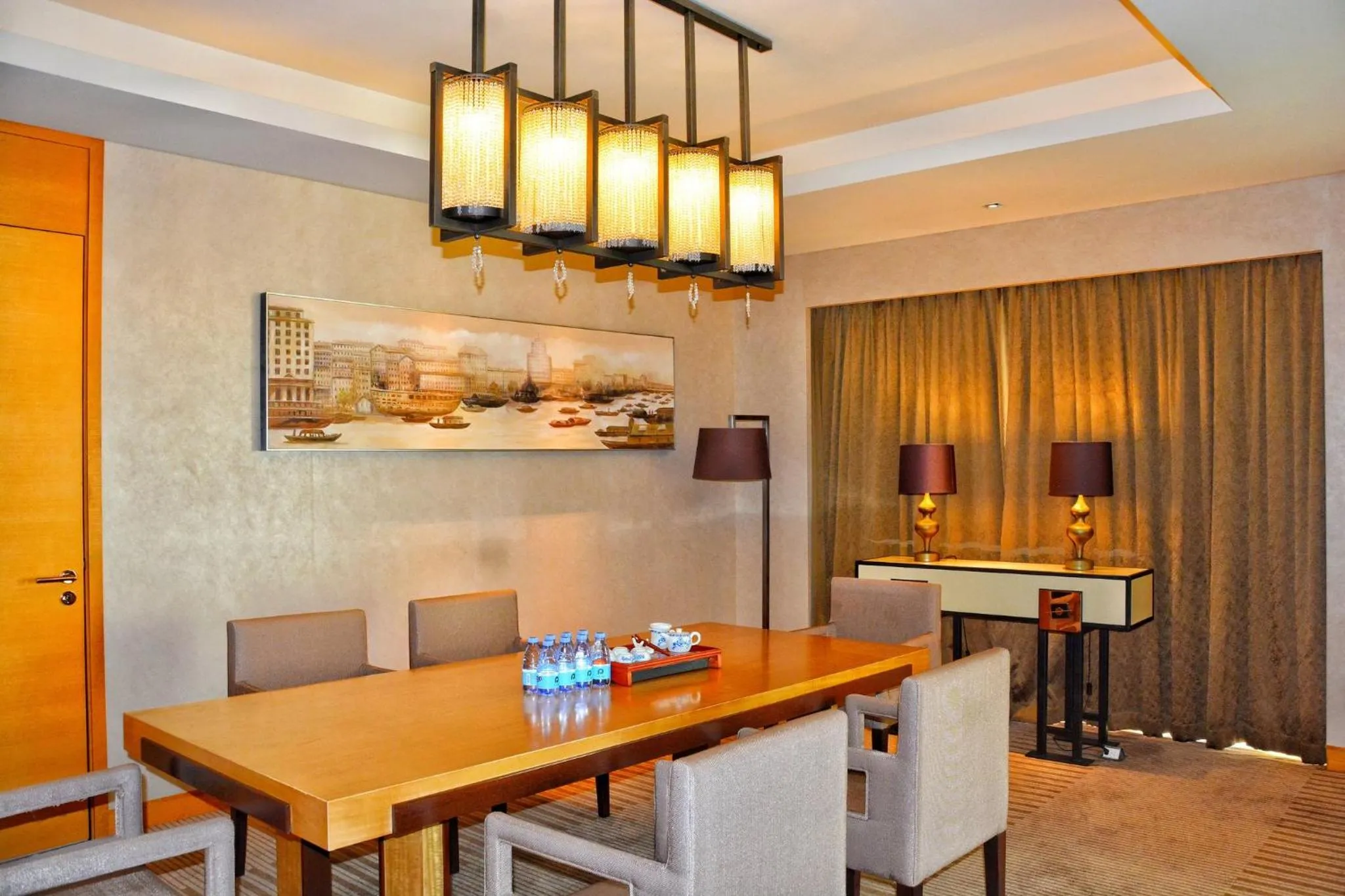 Photo of the whole room in Junluxe Hotel Guangzhou Science City-Free Shuttle Bus Service to Guangzhou Canton Fair