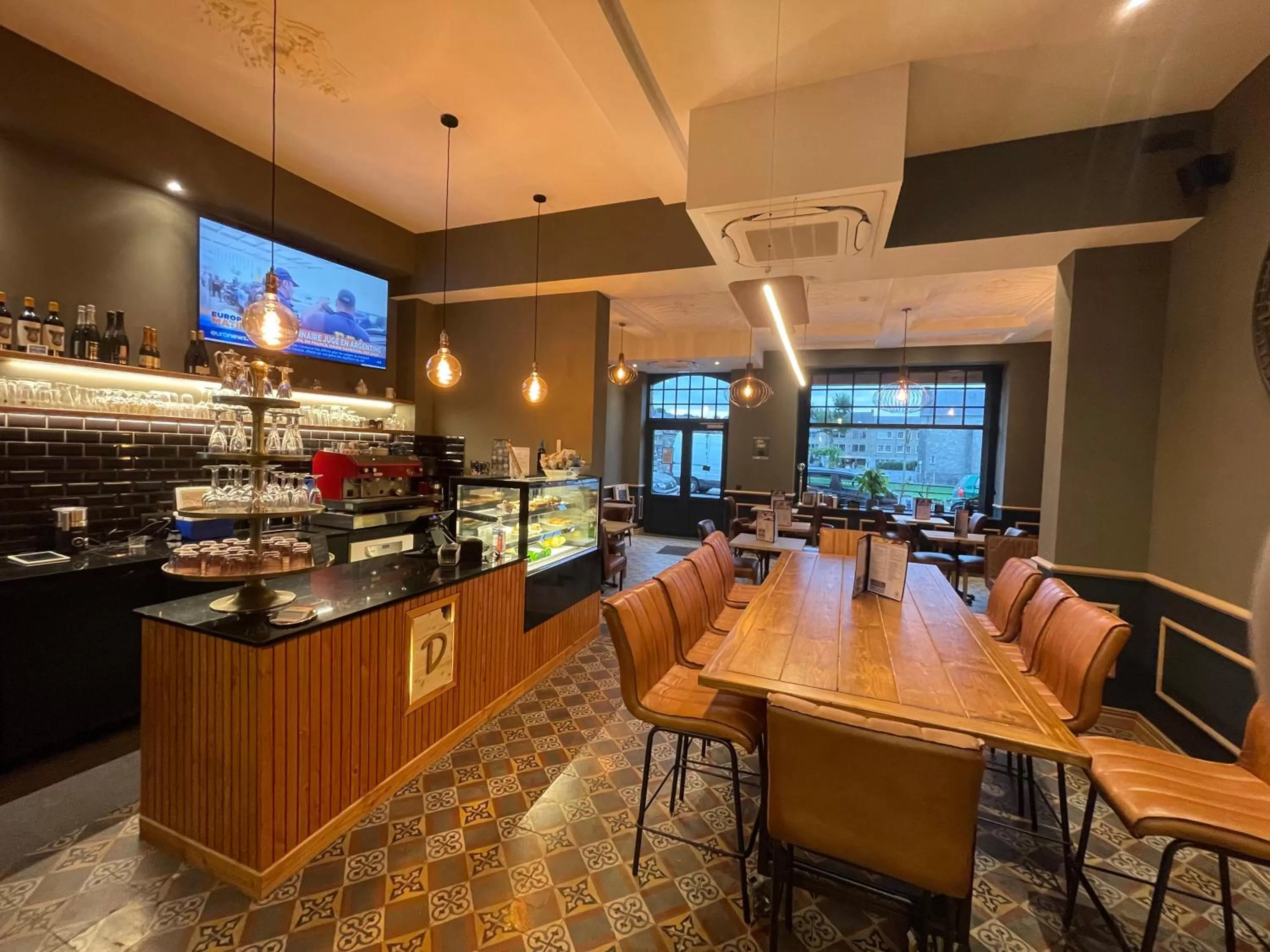 Restaurant/places to eat in Hôtel Demelenne