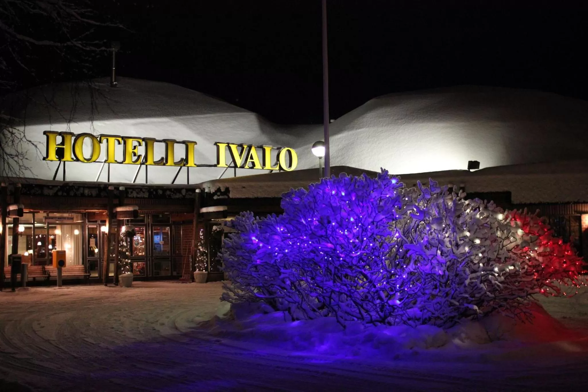 Facade/entrance in Hotel Ivalo