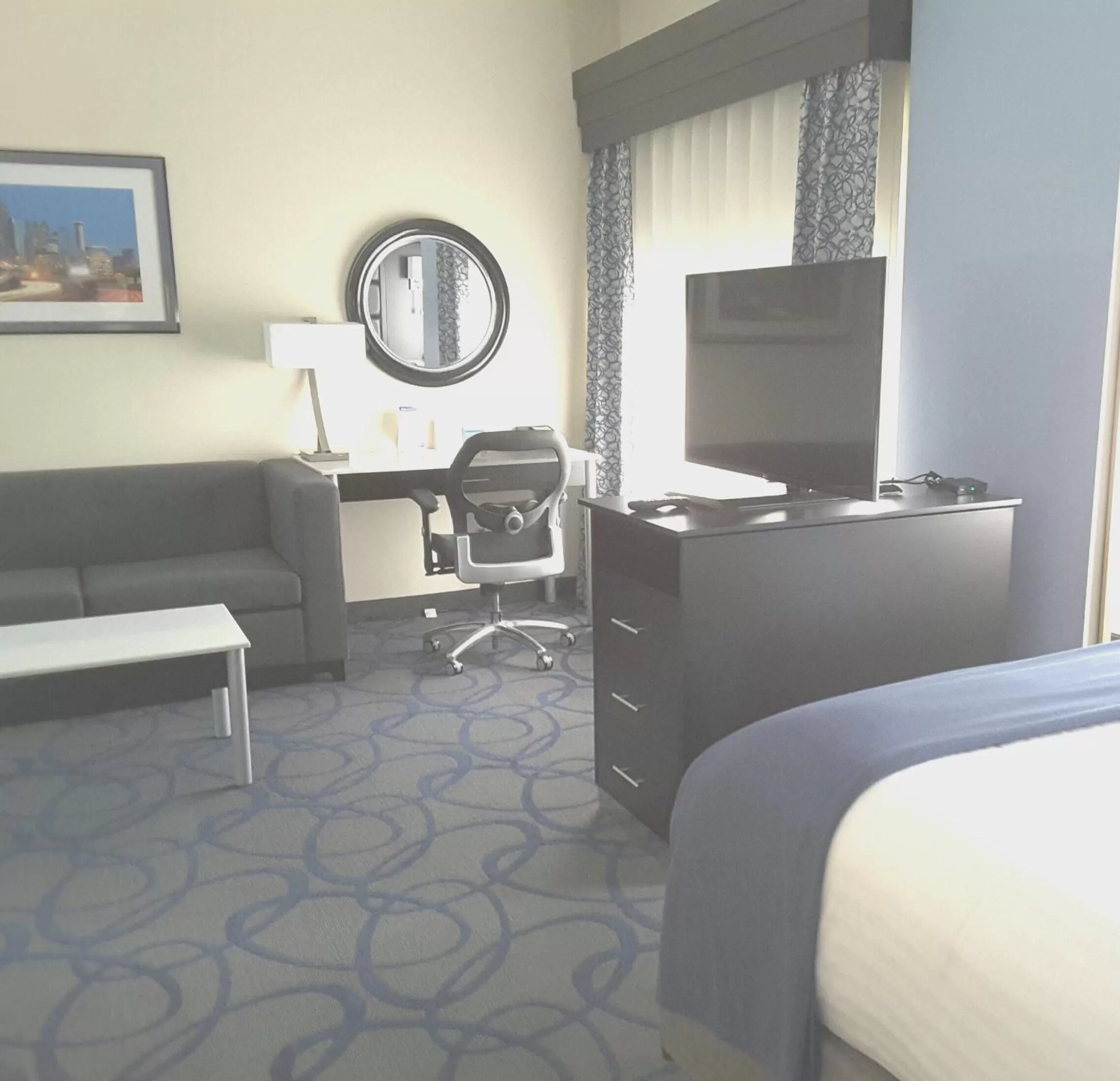 Holiday Inn Express Hotel & Suites Lawrenceville by IHG