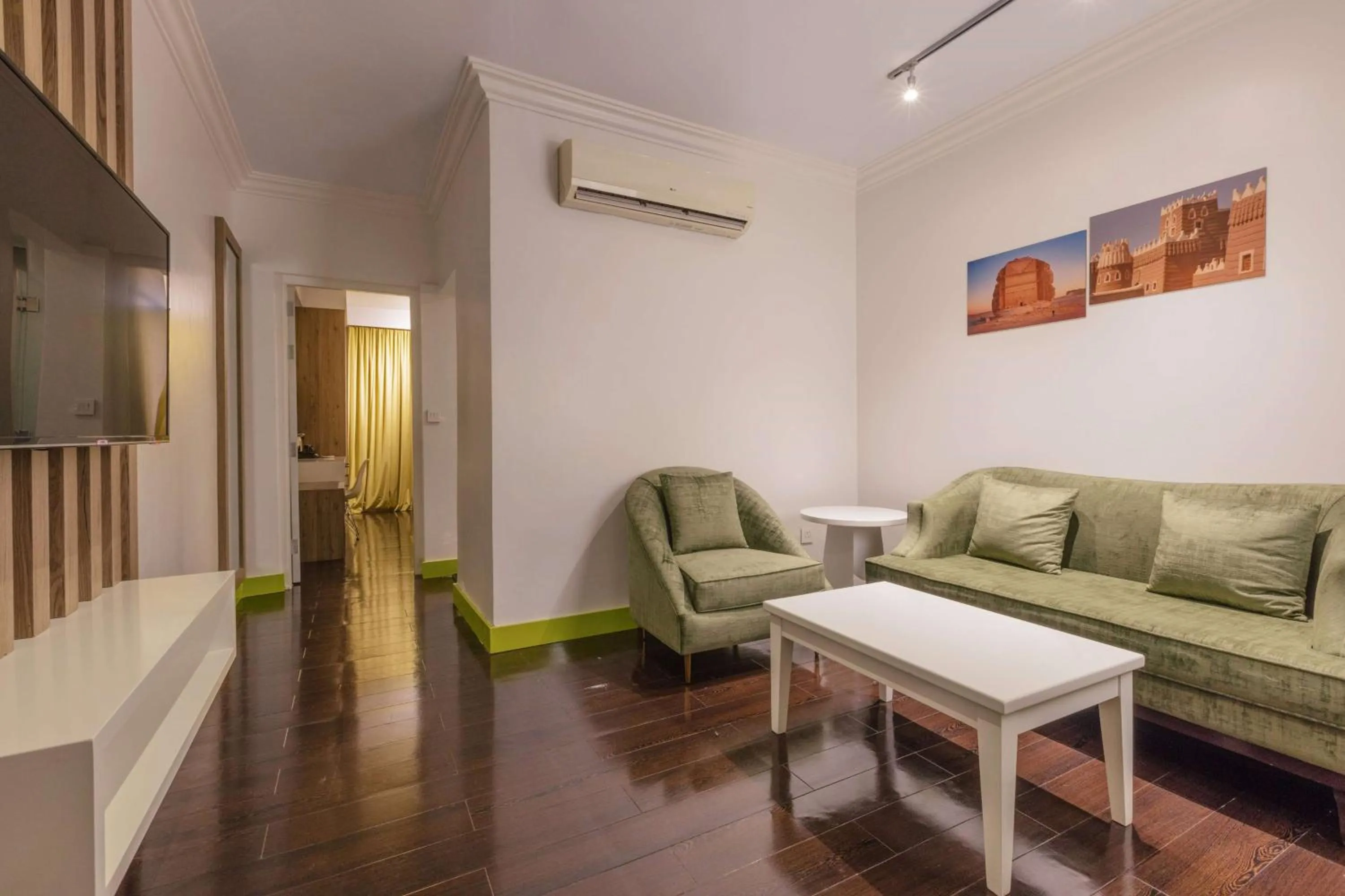 Photo of the whole room, Seating Area in Super 8 Hotel Al Riyadh by Wyndham