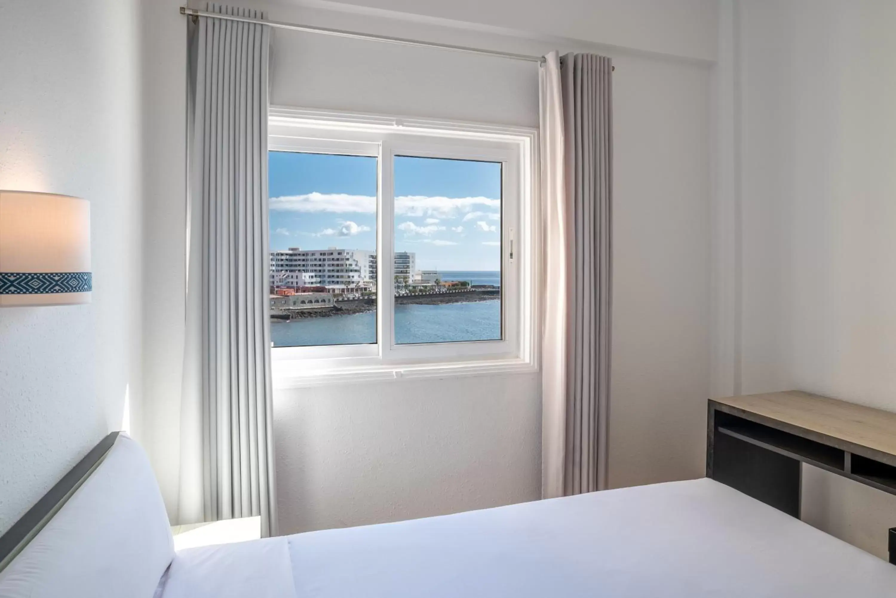 Double Room with Sea View - single occupancy in Hotel Médano Double Room with Sea View - single occupancy in Hotel Médano