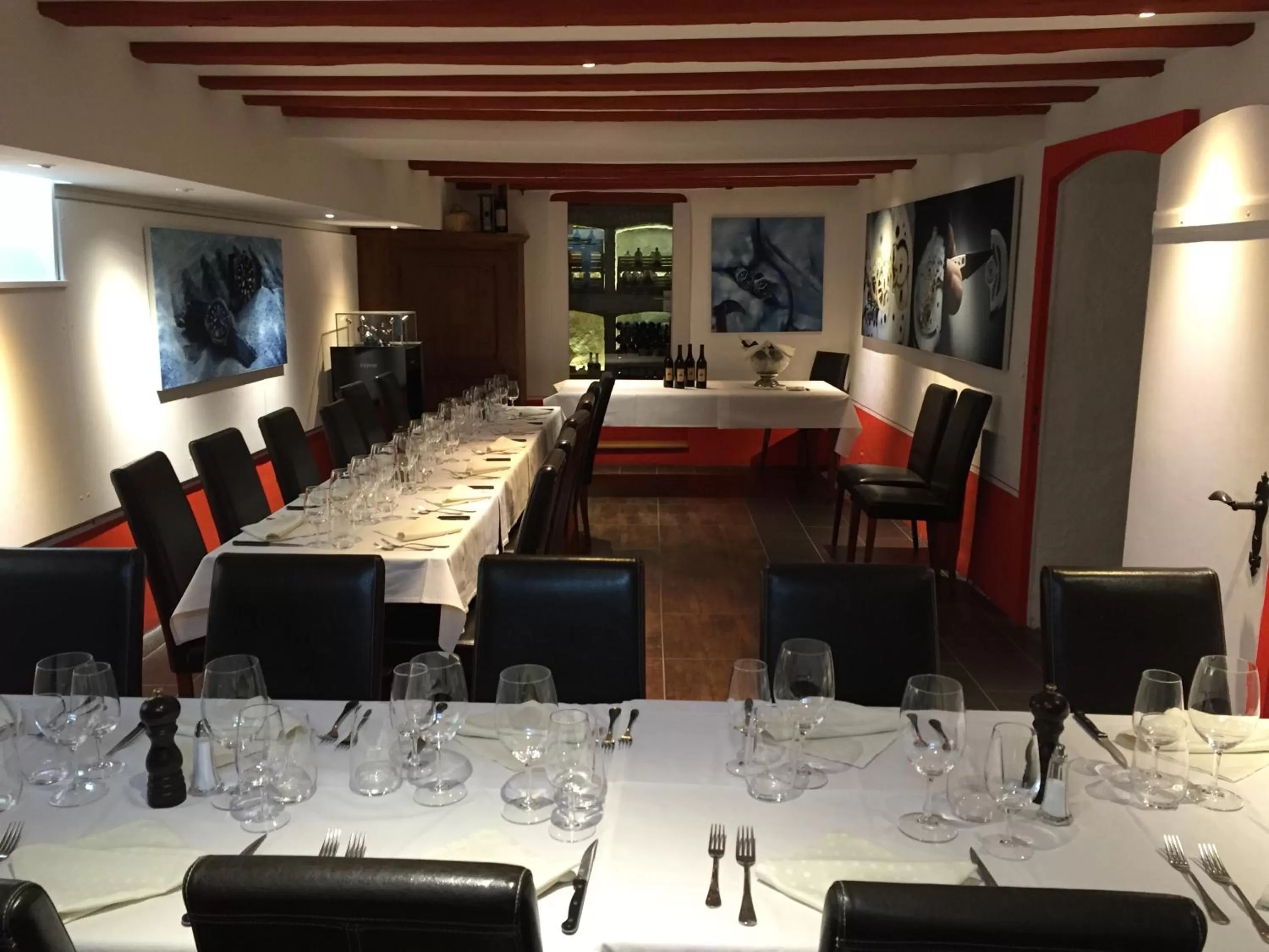 Restaurant/places to eat in Hostellerie de Genève