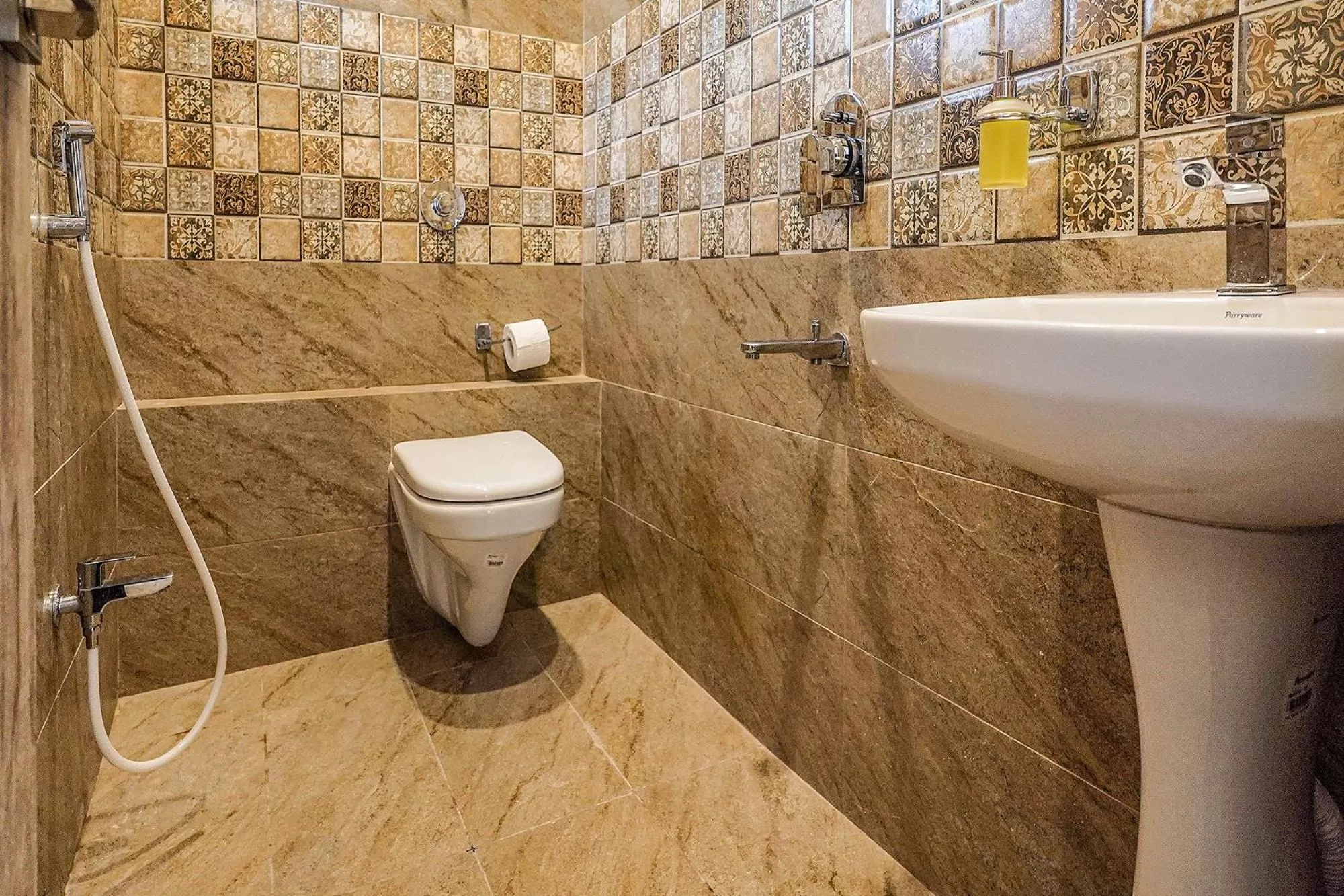 Toilet in FabHotel Quest - Nr Quest Mall