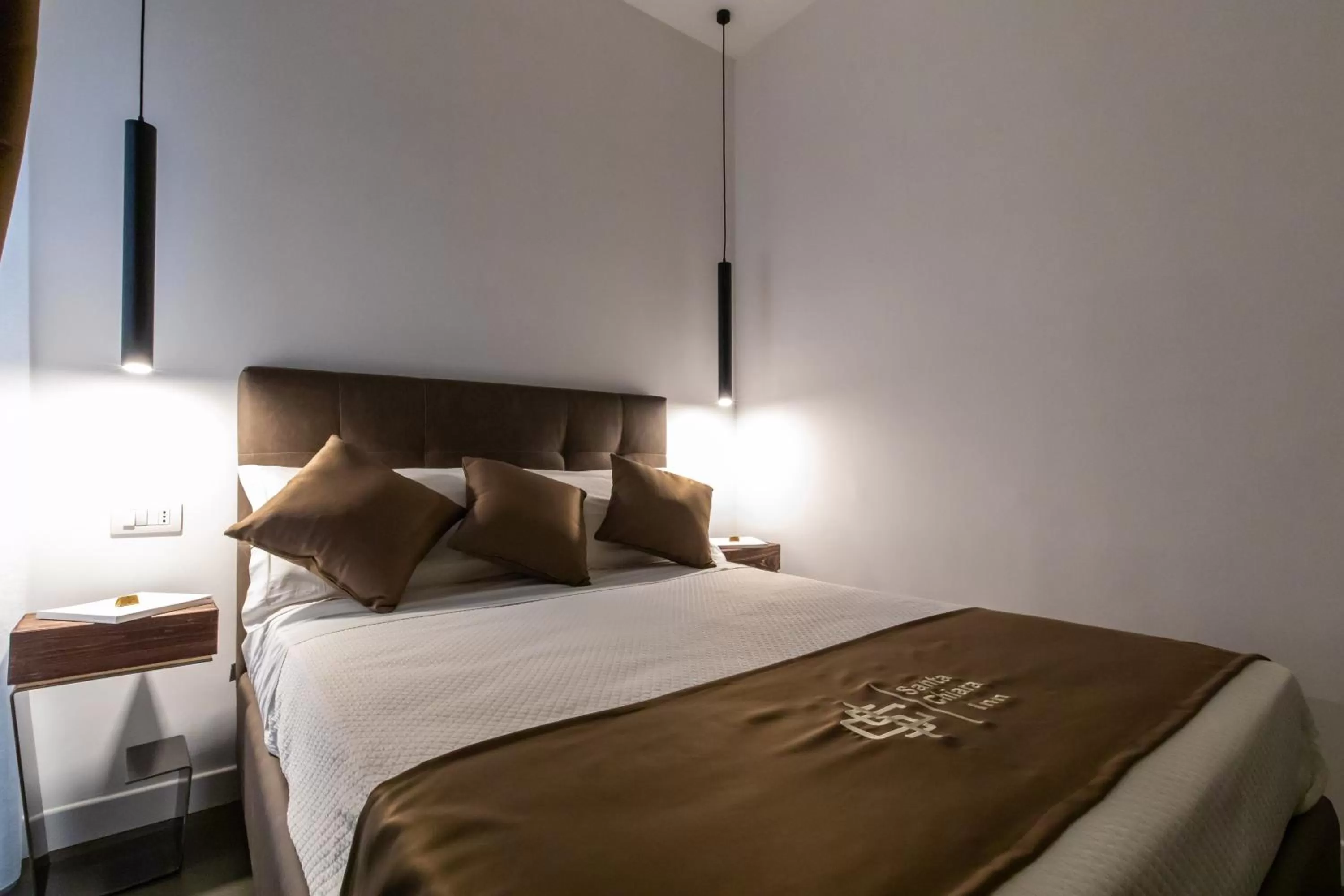 Property logo or sign, Bed in Santa Chiara Inn