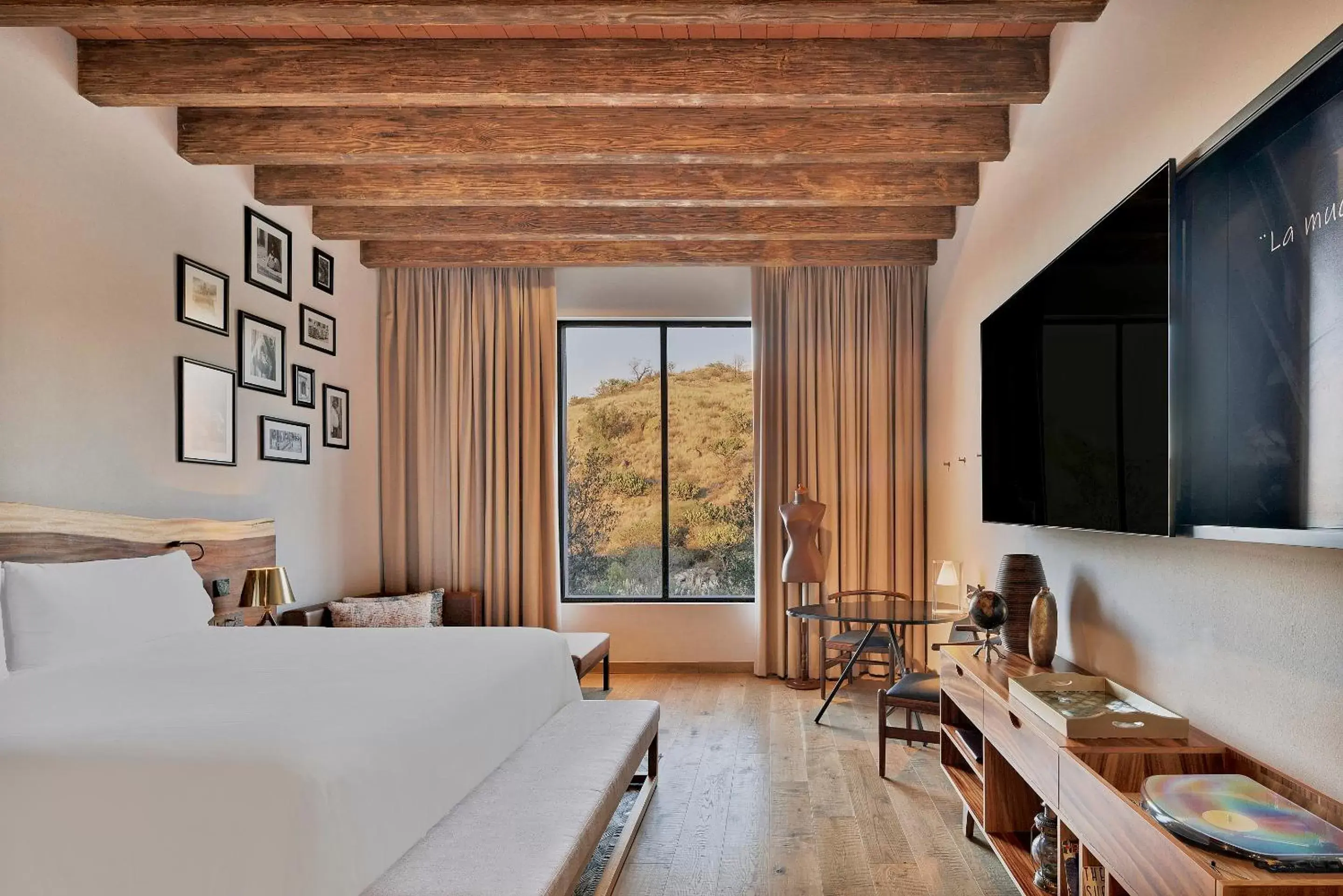 Deluxe Interior Garden View 1 King in Live Aqua San Miguel de Allende Deluxe Interior Garden View 1 King in Live Aqua San Miguel de Allende