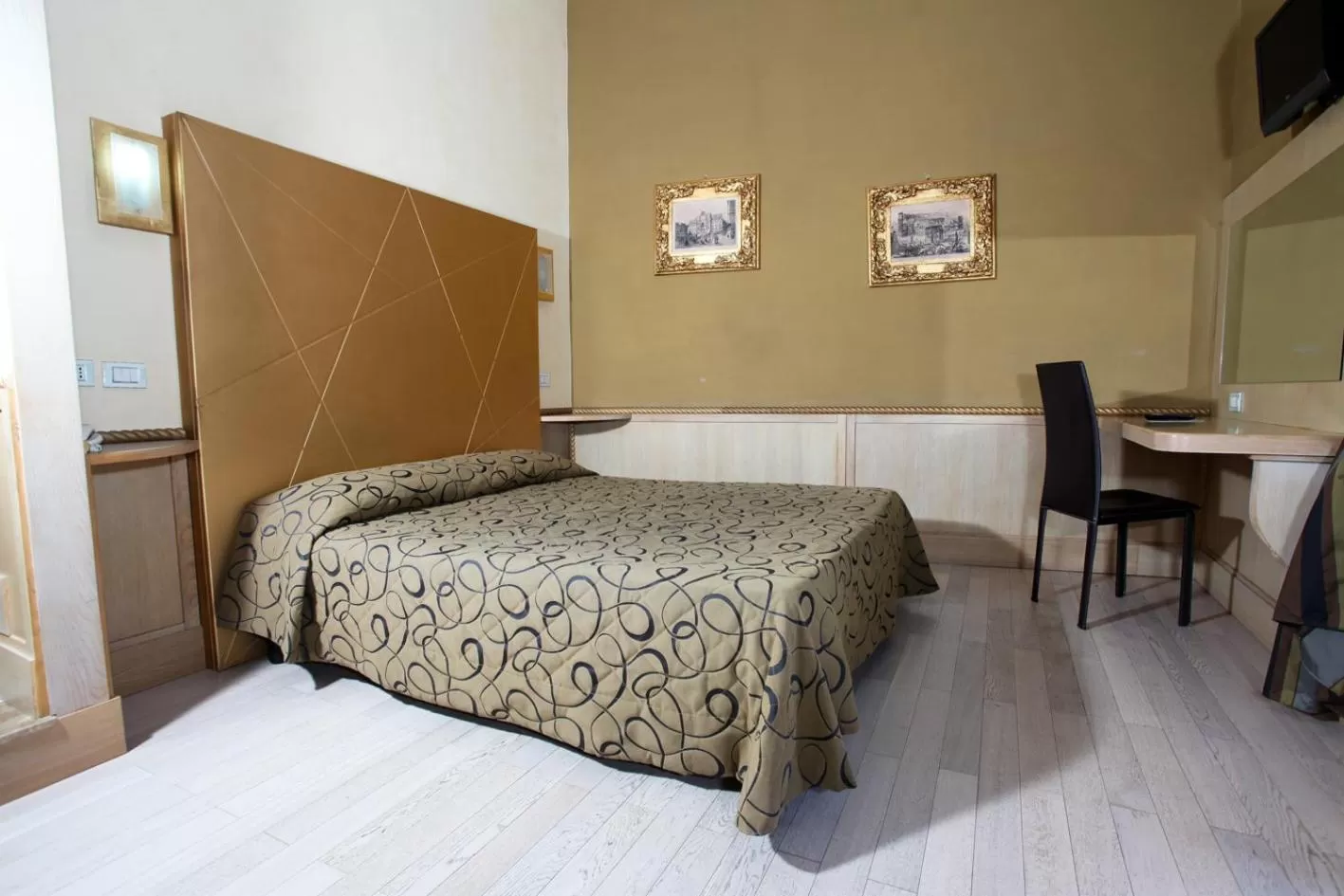 Bedroom, Bed in Hotel Nardizzi Americana