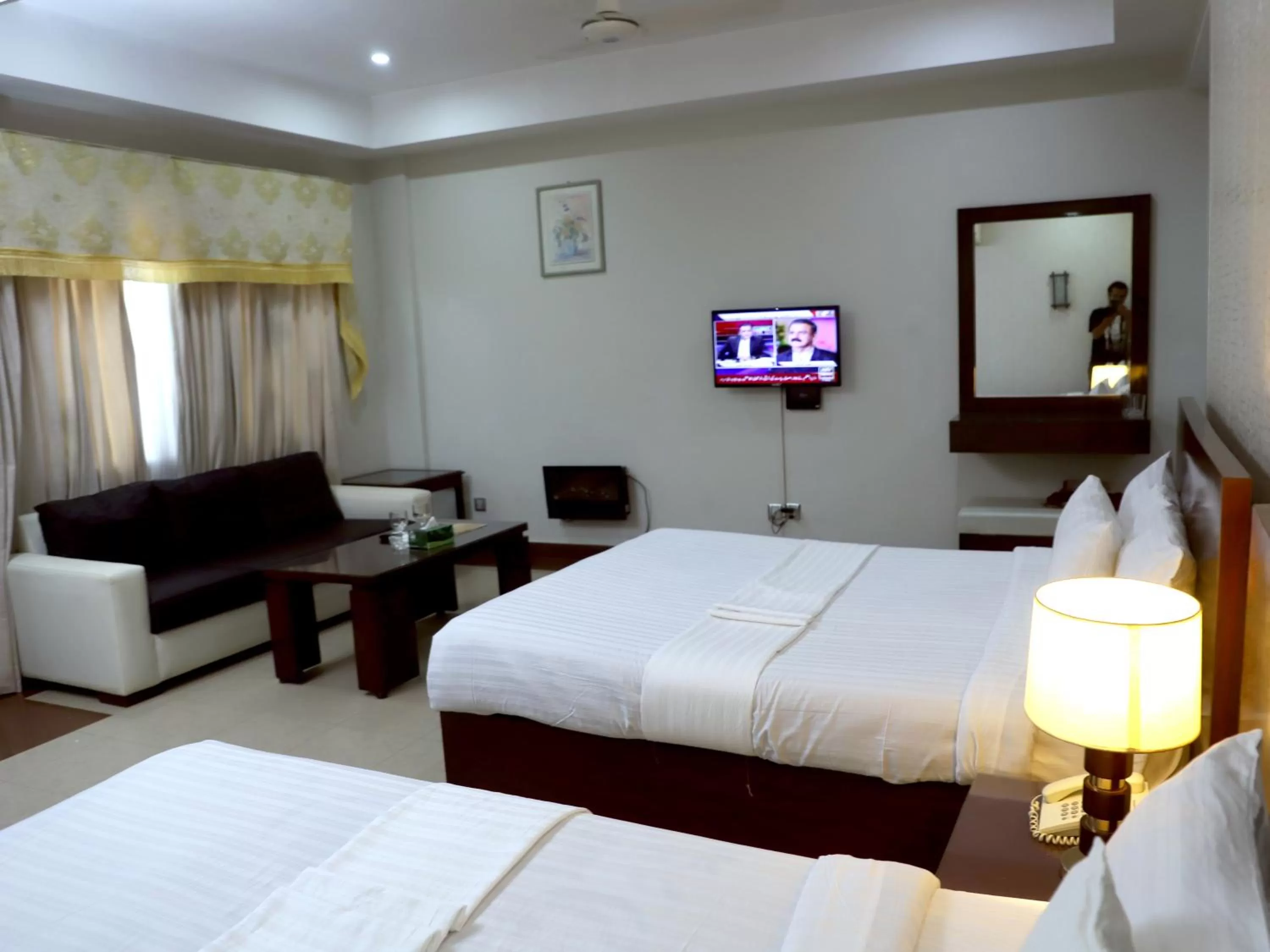 Bedroom in Hotel Multan Continental