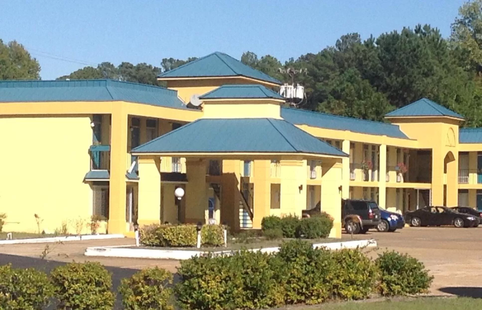 Decorative detail in America Best Value Inn Kosciusko