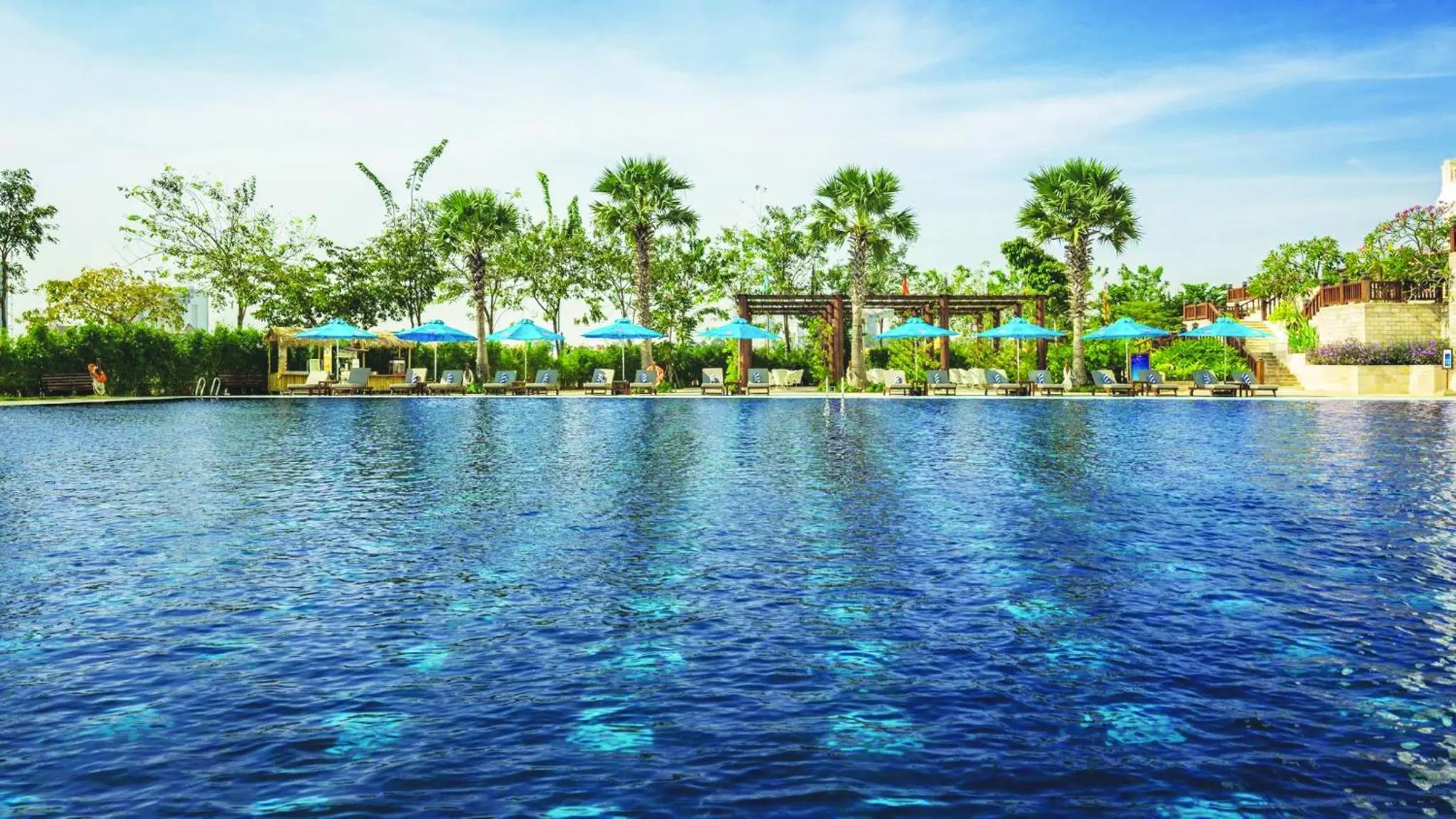 Pool view in Sokha Phnom Penh Hotel