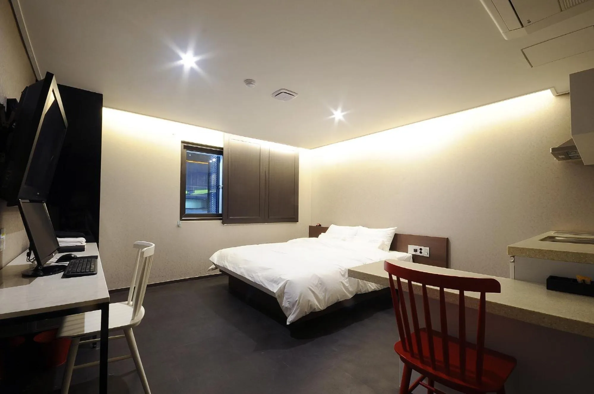 Bed in Queens Hotel Seomyeon Busan