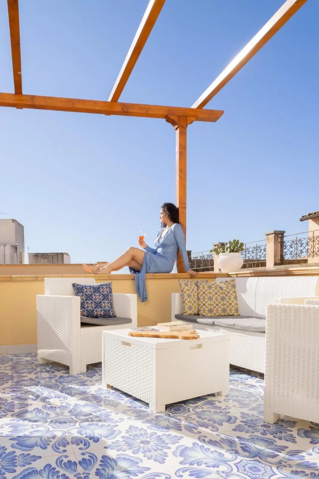 Patio in Kèramos Luxury Rooms
