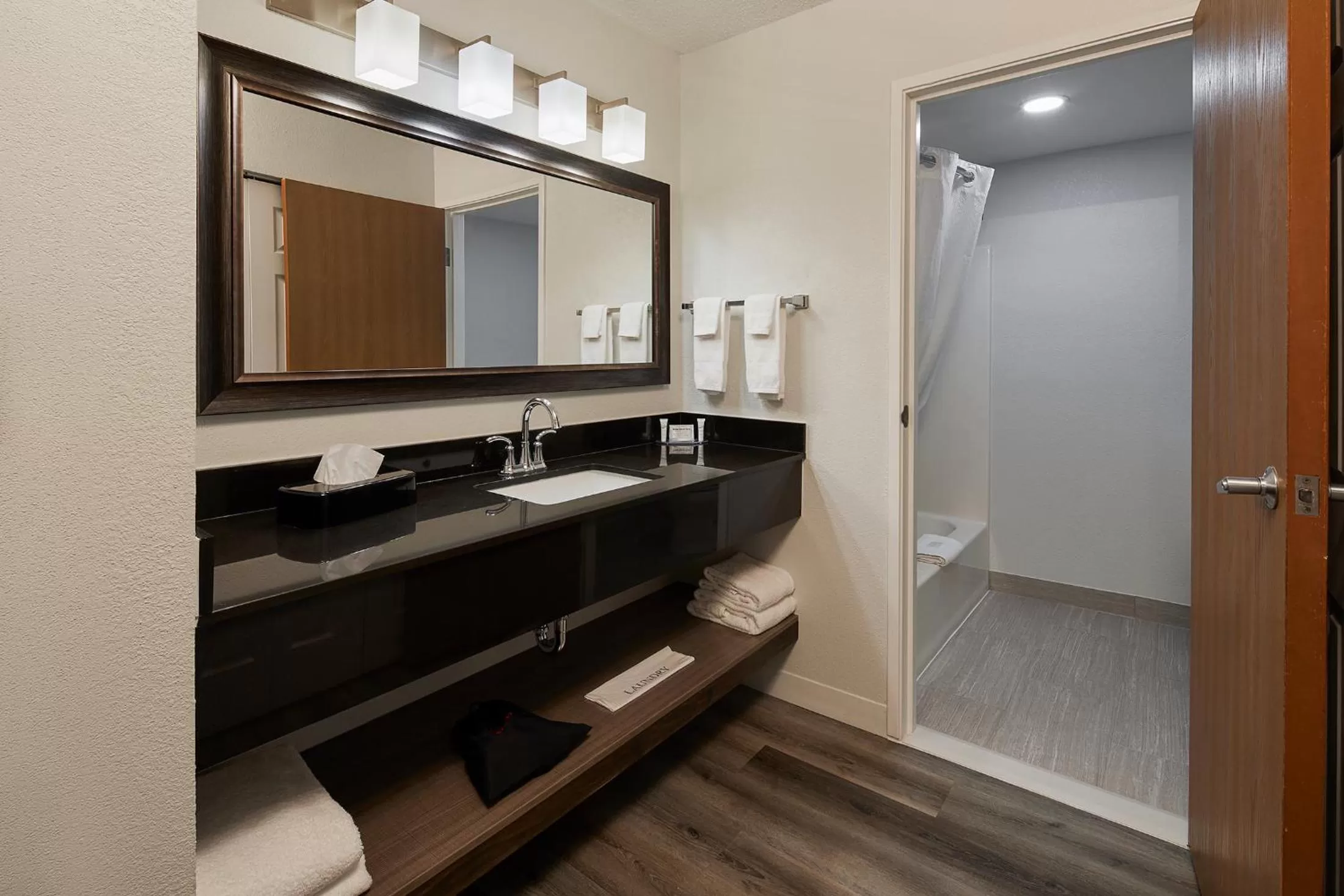 Hotel Wave at Rehoboth Beach