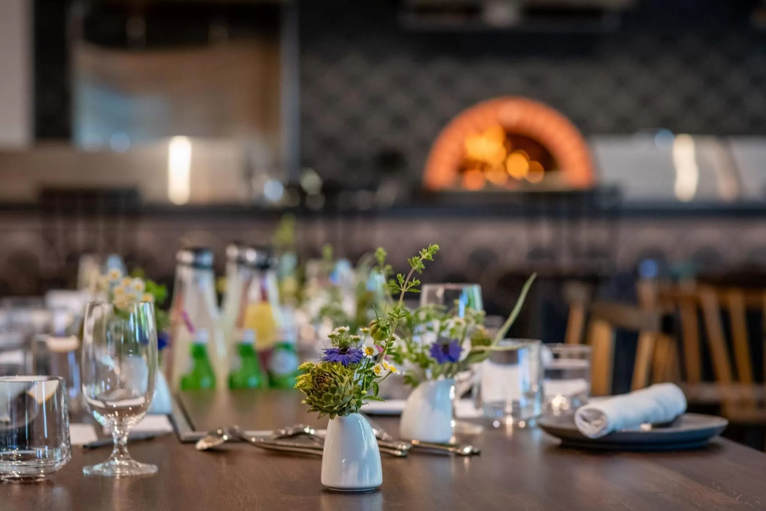 Restaurant/places to eat in Calistoga Motor Lodge and Spa