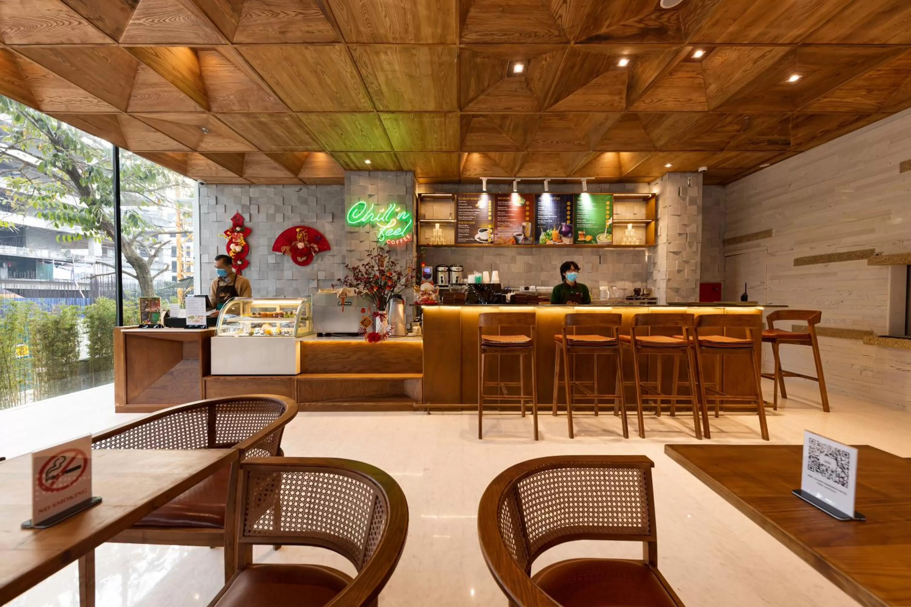 Restaurant/places to eat in 22Land Hotel & Residence