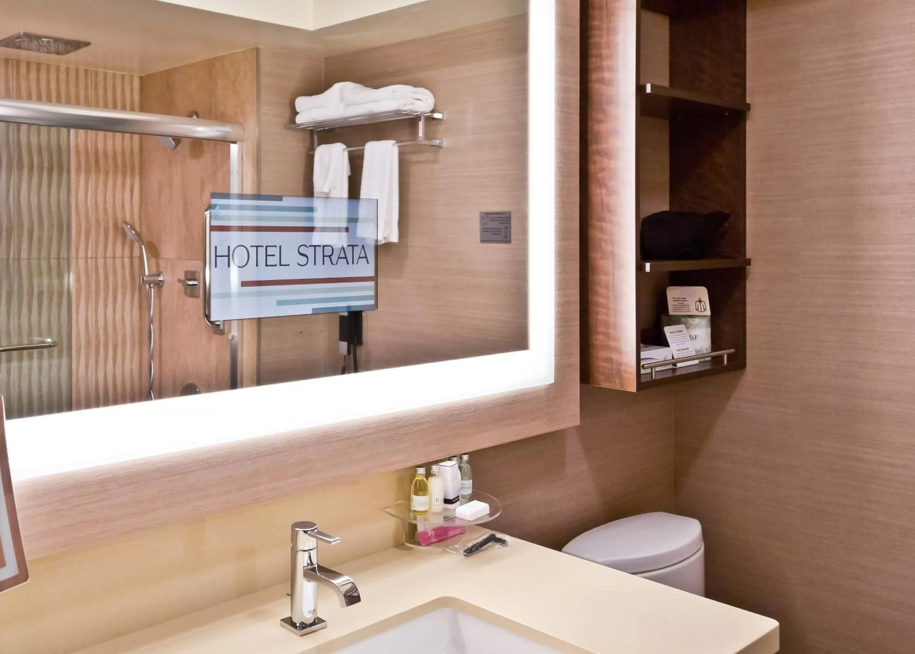 Bathroom in Hotel Strata