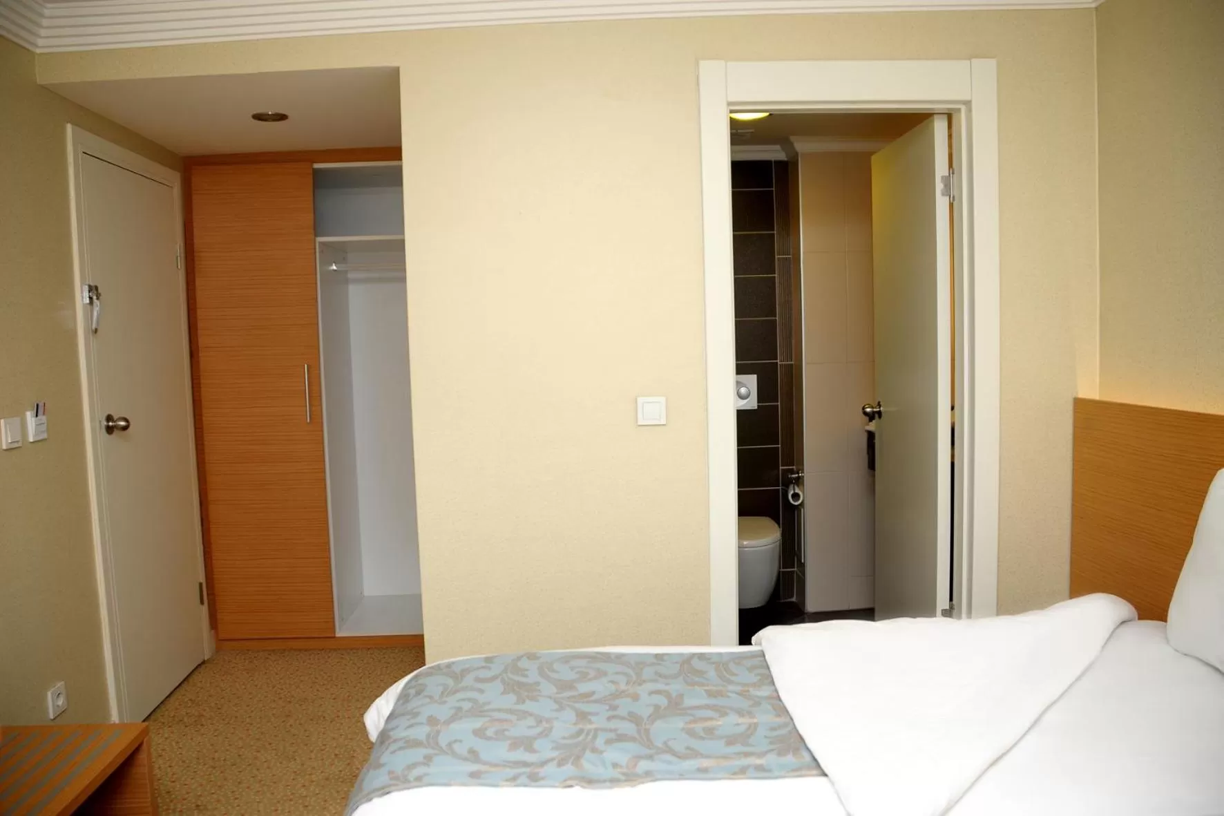 Photo of the whole room, Bed in Sahinbey Hotel