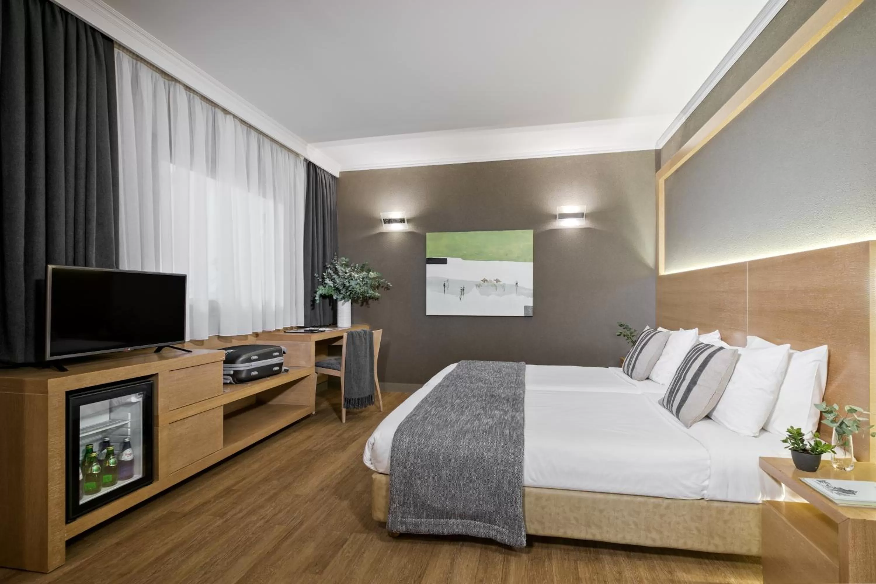 Bed in Porto Palace Hotel Thessaloniki