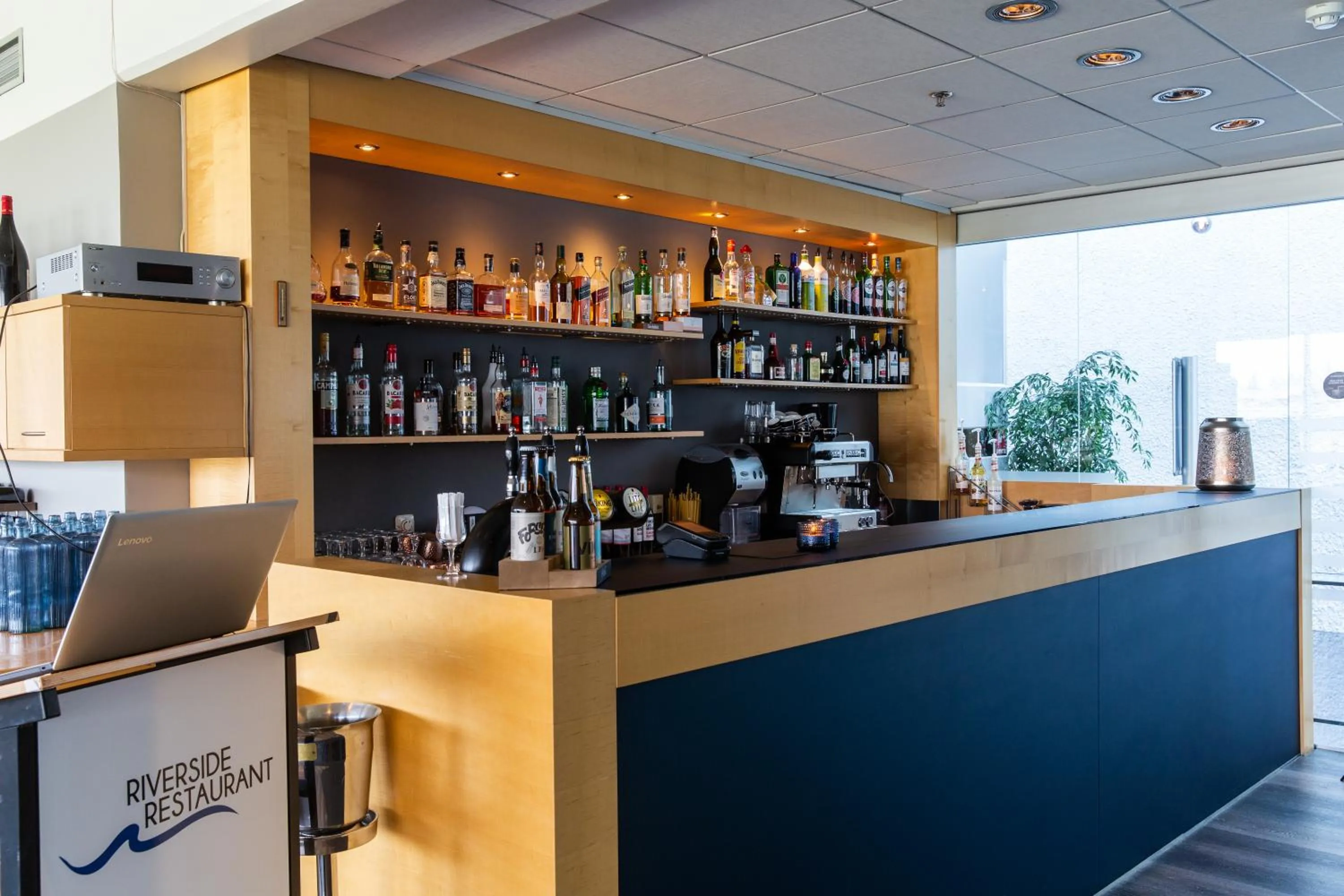 Restaurant/places to eat in Hotel Selfoss