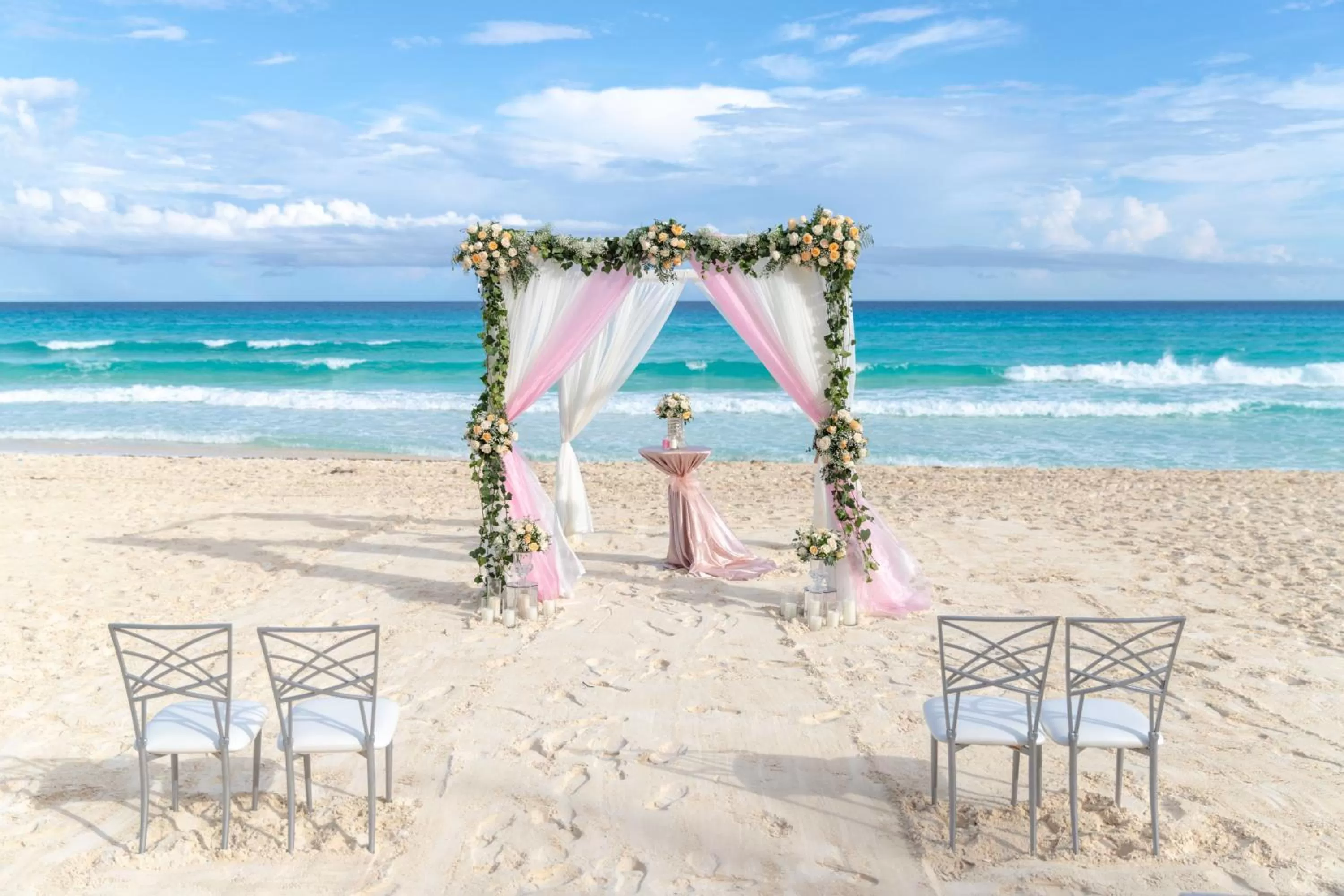 Natural landscape in Hotel NYX Cancun