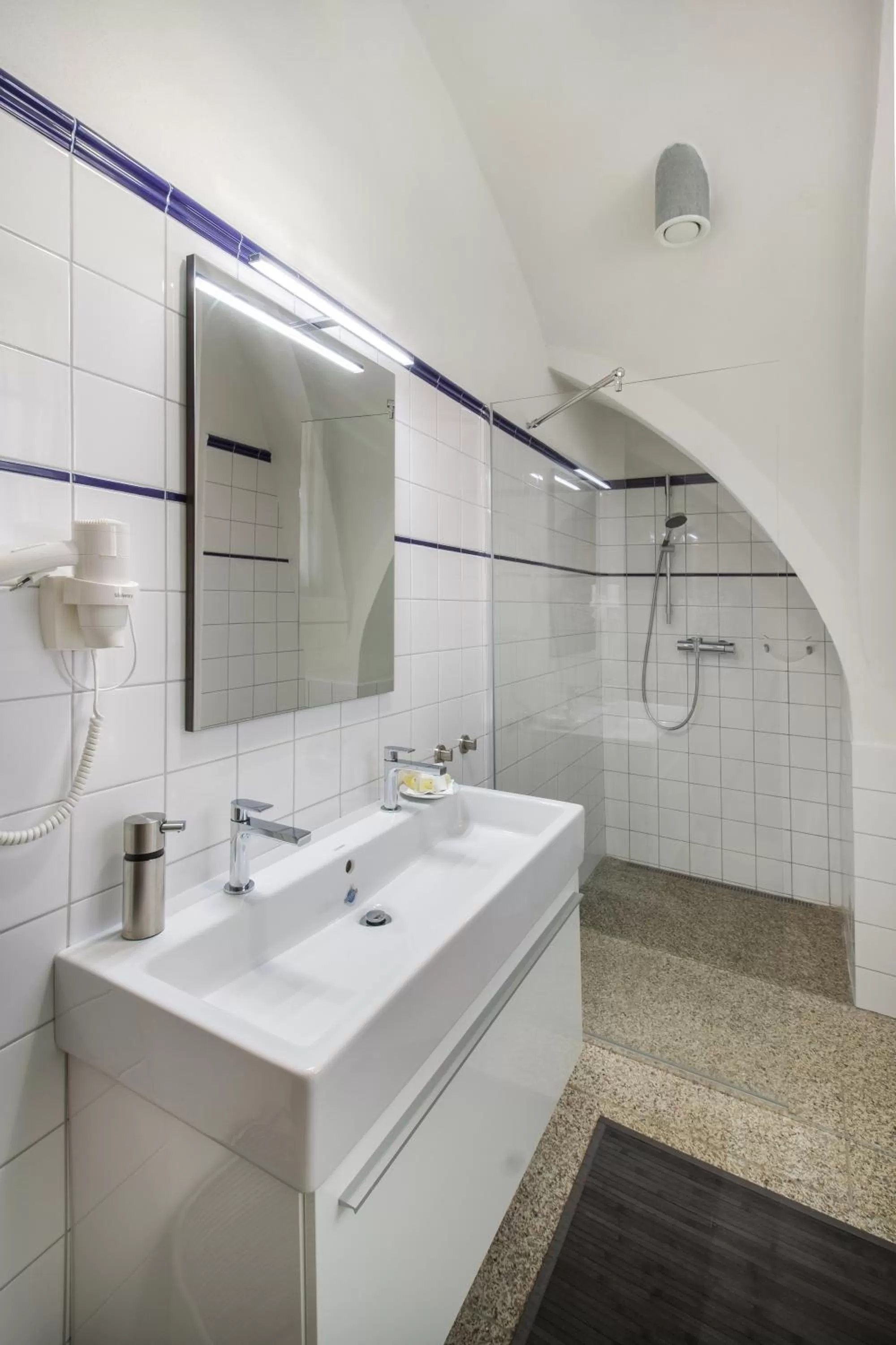 Shower in Apartmány Šupina