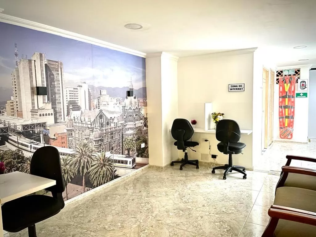 Seating area in Hotel Eterna Primavera