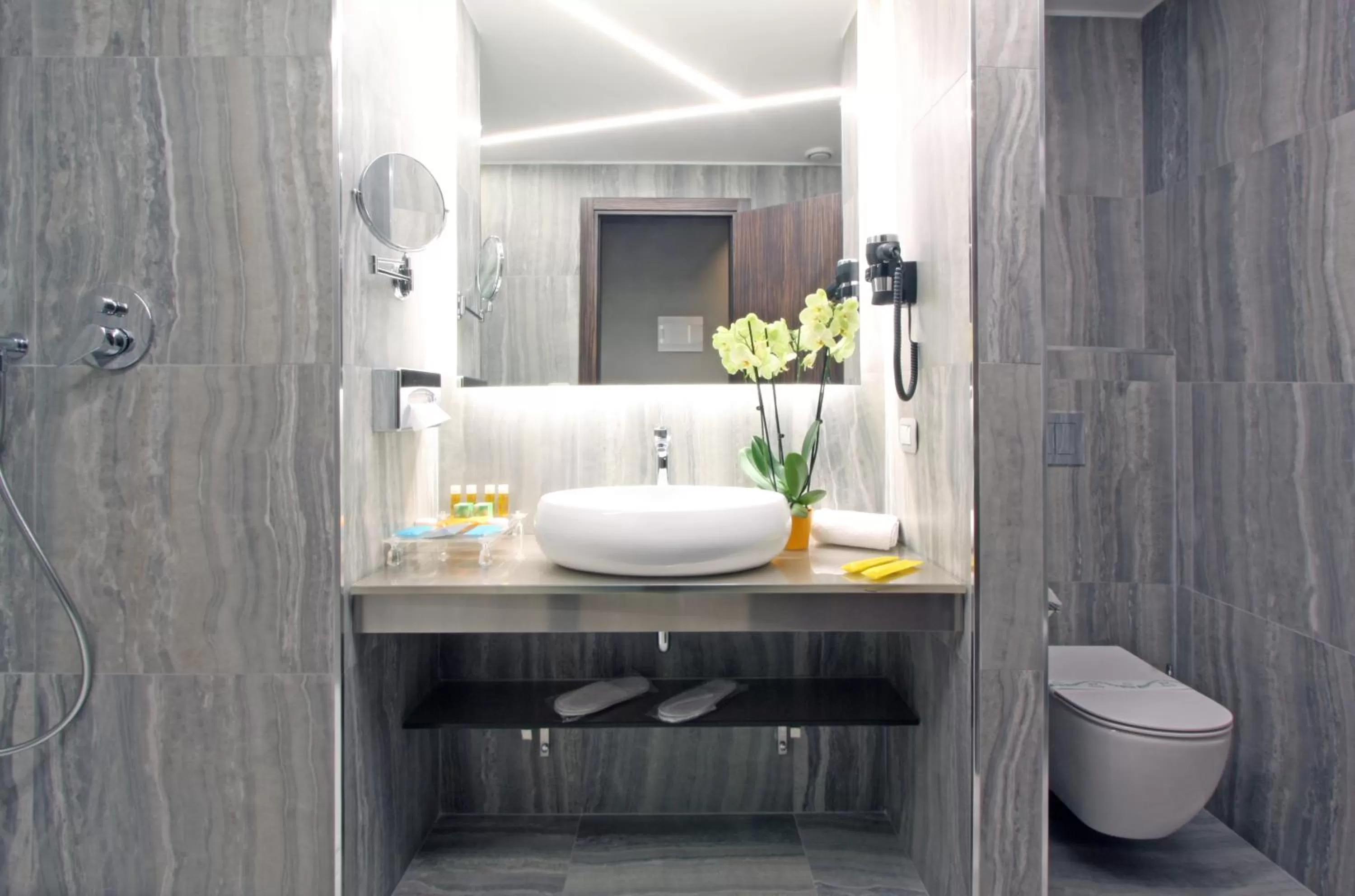 Shower in The Hive Hotel