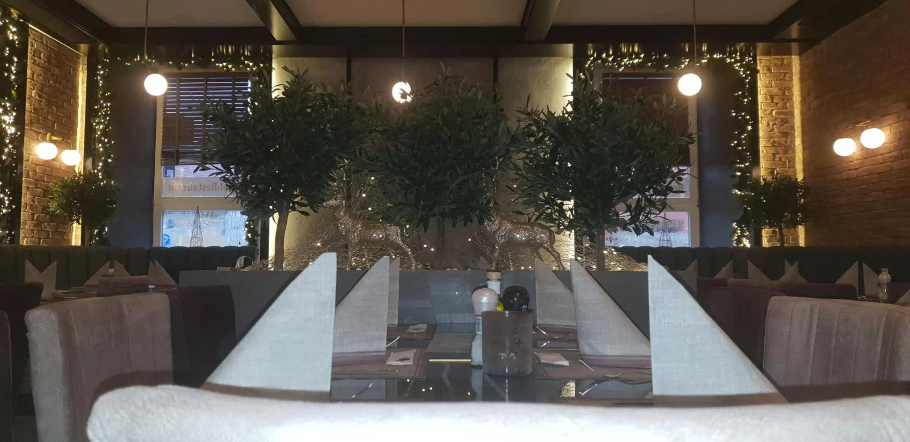 Restaurant/places to eat in Hotel Giamas