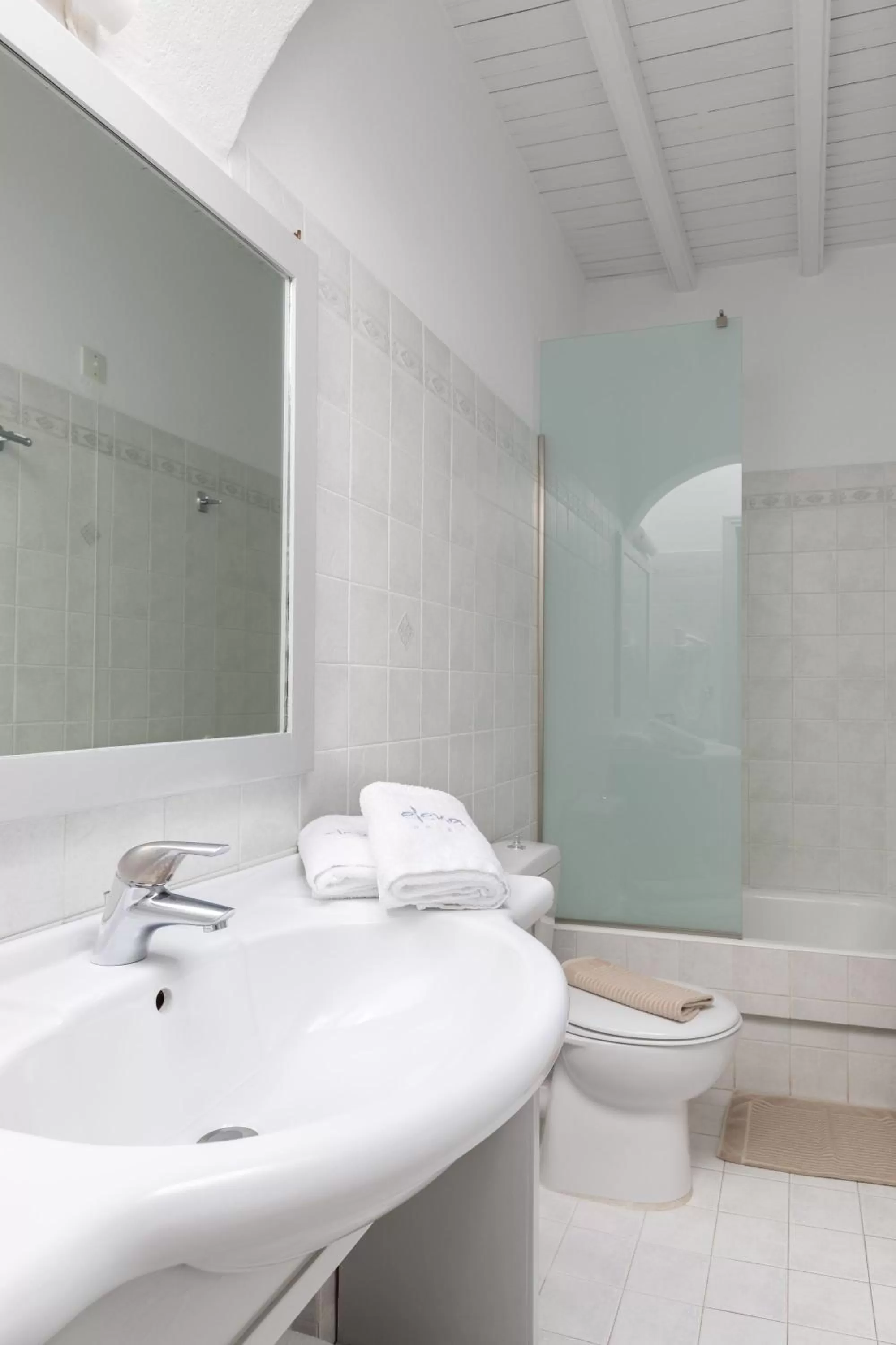 Bathroom in Elena Hotel Mykonos
