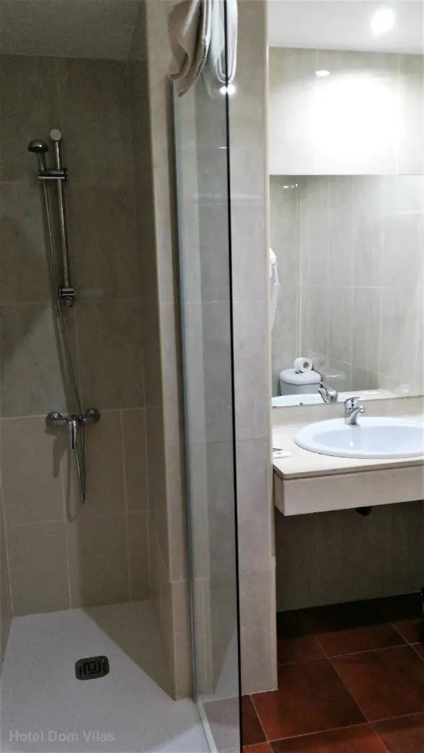 Shower in Hotel Dom Vilas