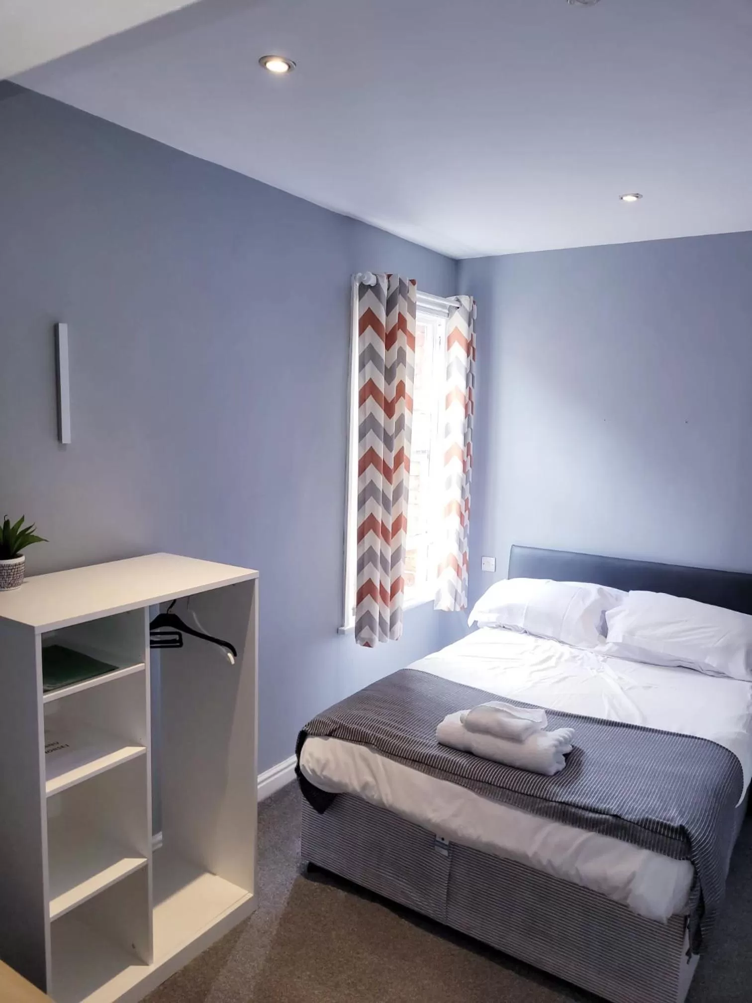 Bedroom, Bed in The Grey Horse