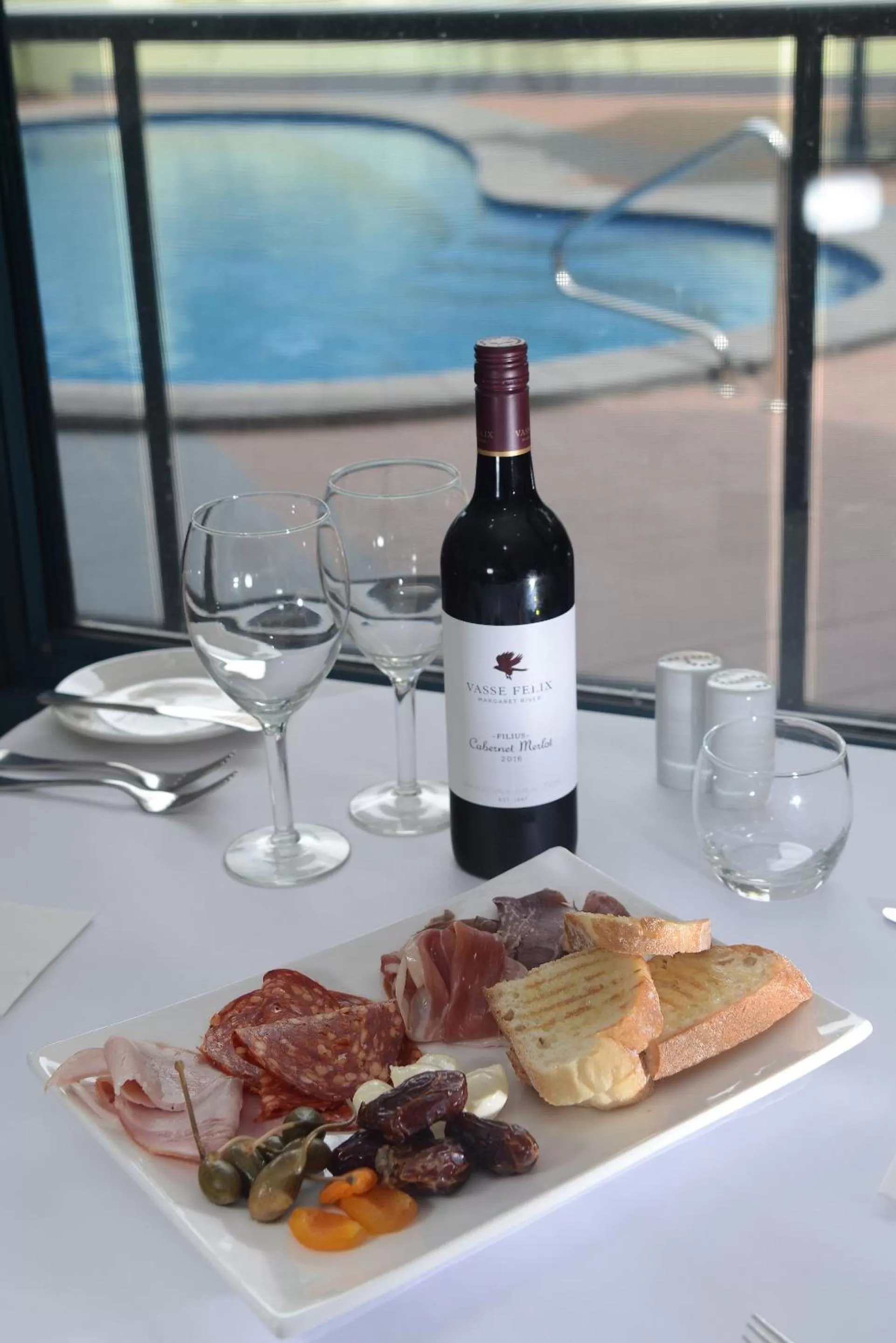 Restaurant/places to eat in Rockpool Motor Inn