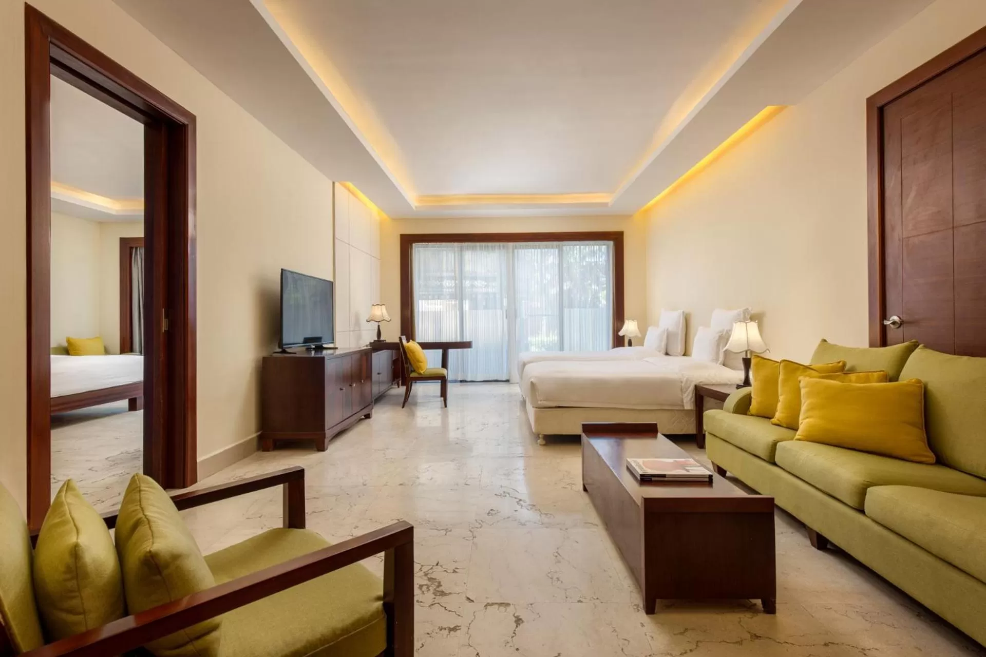 Photo of the whole room, Bed in Pullman Sanya Yalong Bay Villas & Resort