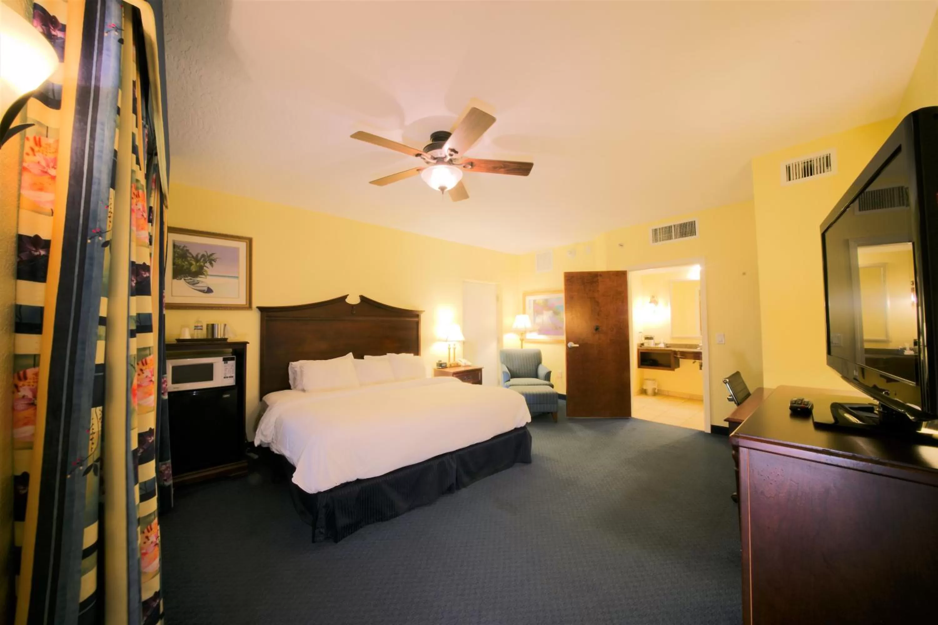 Photo of the whole room, Bed in Radisson Resort at the Port